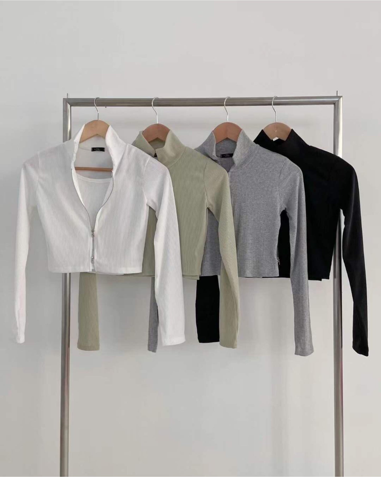 【早鳥價 | 連背心.ᐟ.ᐟ】𝗦𝘁𝗿𝗶𝗽𝗲𝗱 𝗧𝘄𝗼-𝗪𝗮𝘆𝘀 𝗪𝗲𝗮𝗿𝗶𝗻𝗴 𝗧𝗼𝗽