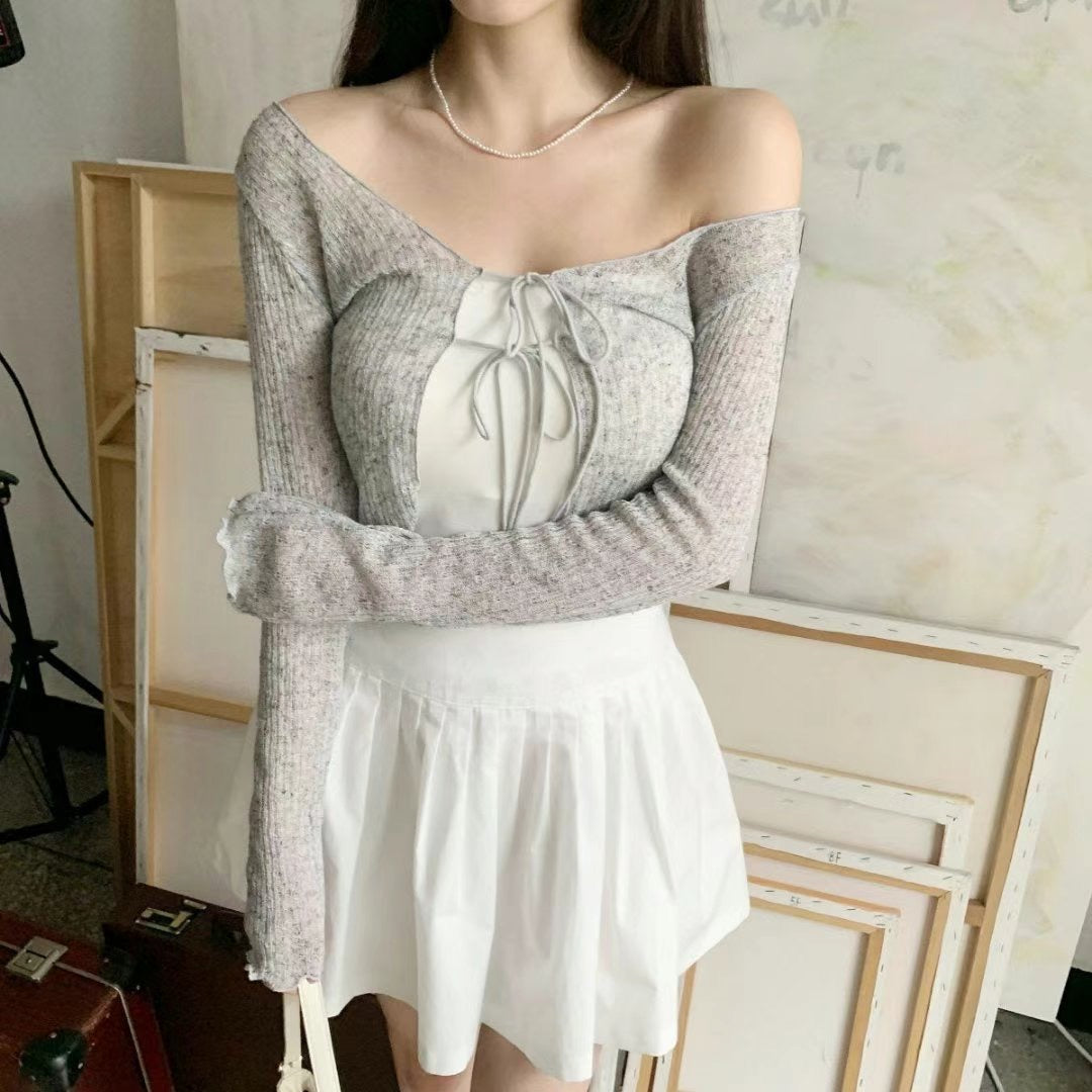 【≼‧₊˚♪ 𝄞₊˚⊹人氣第二版上架🧸長版輕盈 𝗥𝗜𝗕𝗕𝗢𝗡 𝗚𝗜𝗥𝗟🎀⋆】𝗣𝗿𝗲𝘁𝘁𝘆 𝗢𝗳𝗳-𝗦𝗵𝗼𝘂𝗹𝗱𝗲𝗿 𝗝𝗞(𝗩𝗲𝗿 𝟮.)