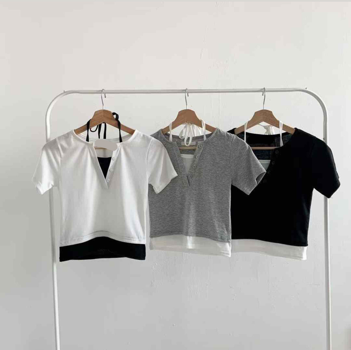 【˜`”°º×鈕扣紋×後綁帶掛頸 ♗♗ 早鳥價  】𝗟𝗶𝘇𝘇𝘆 𝗧𝗼𝗽 𝗦𝗲𝘁