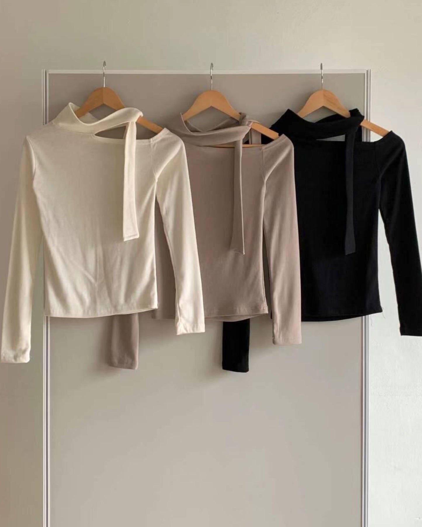 【 早鳥價 | 特別露肩ᐟ.ᐟ】小高領斯文𝗧𝗼𝗽