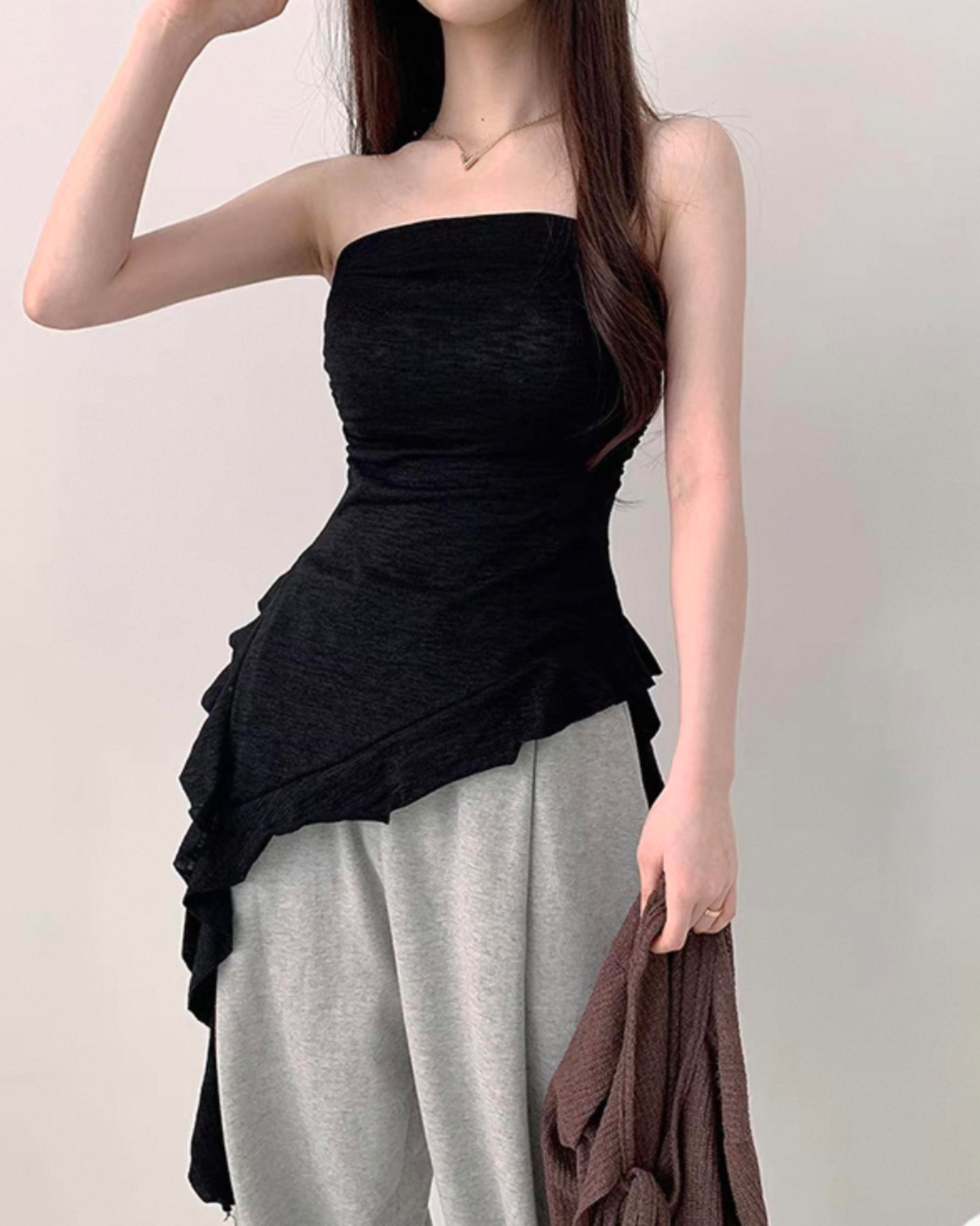 【.☘︎ ݁˖ 型格𝗣𝗜𝗖𝗞 !不規則荷葉邊 🤍🤍早鳥~】 𝗨𝗹𝘁𝗿𝗮 𝗥𝗲𝗳𝗶𝗹𝗹 𝗧𝗮𝗻𝗸 𝗧𝗼𝗽