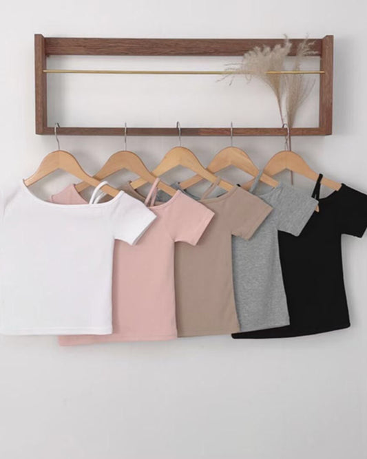 【💗✨自動小露肩 / 𝟮 𝘄𝗮𝘆𝘀 】𝗟𝗶𝘁𝘁𝗹𝗲 𝗢𝗳𝗳-𝗦𝗵𝗼𝘂𝗹𝗱𝗲𝗿 𝗧𝗼𝗽