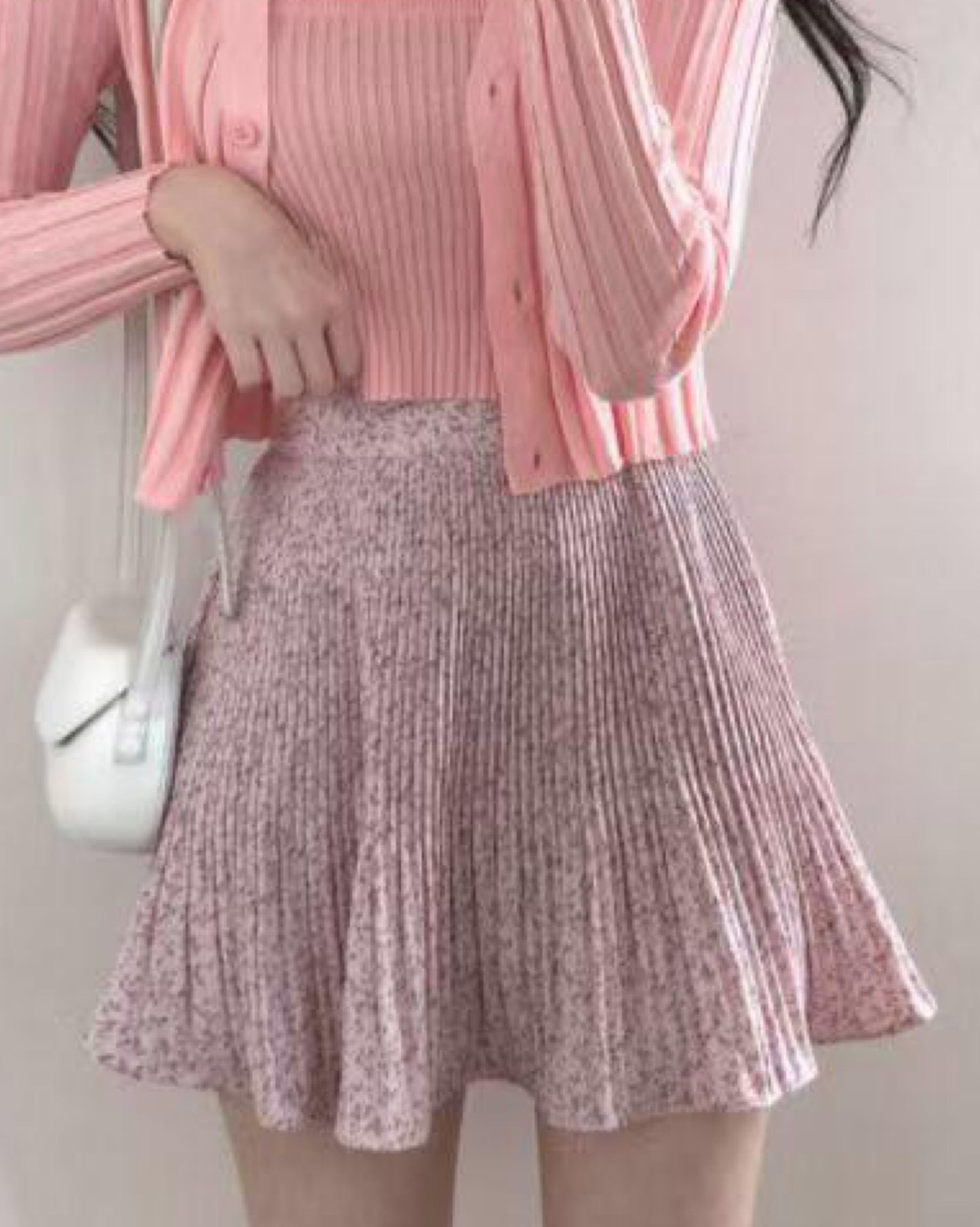 【𝗛𝗼𝘁 𝗜𝘁𝗲𝗺 回歸款.ᐟ.ᐟ +4季𝗢𝗞𝗞.ᐟ.ᐟ】小碎花百摺裙仔