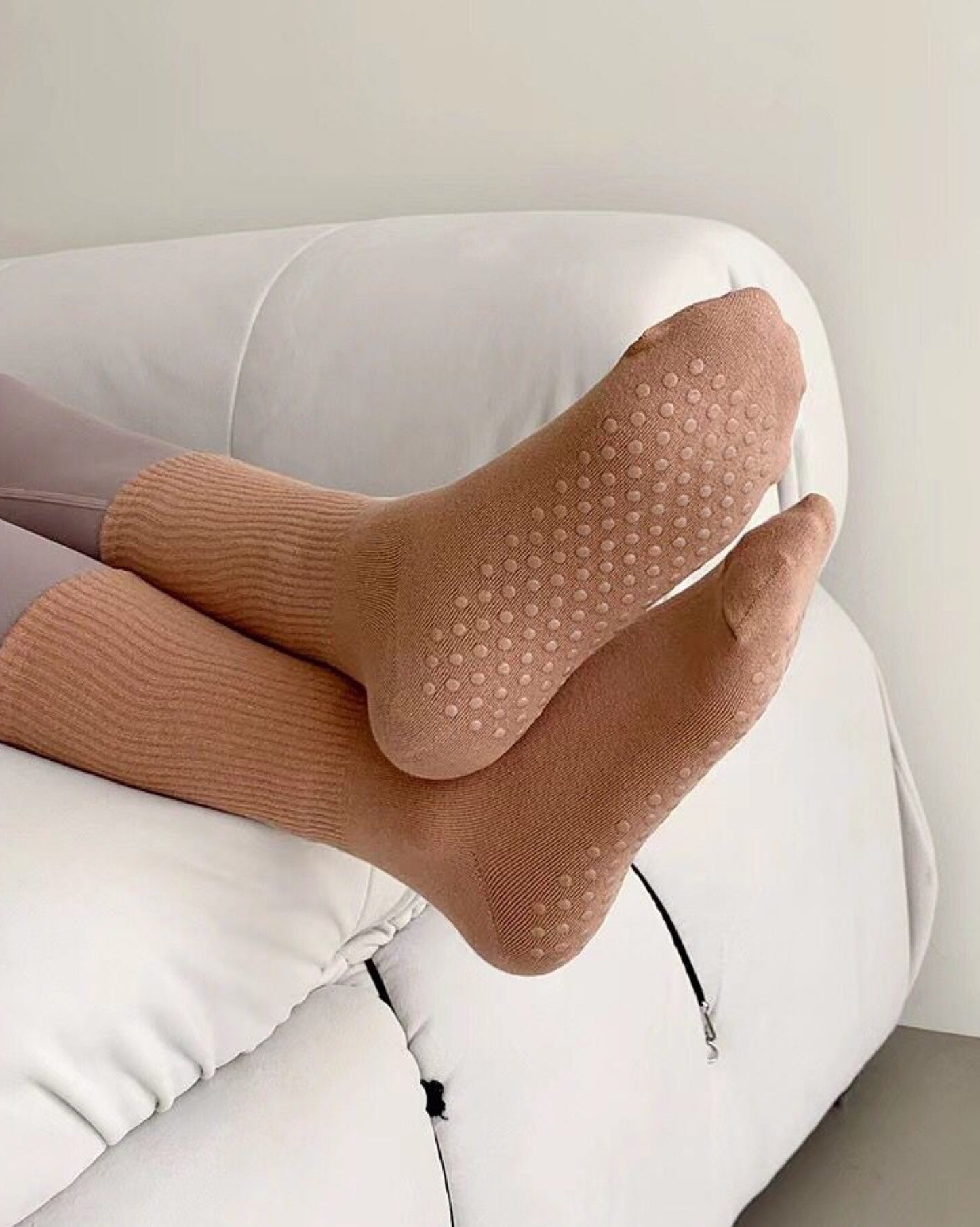 ๐ฆ๐ฝ๐ผ๐ฟ๐๐ ๐๐ฎ๐ป๐ฑ๐ ๐ฆ๐ผ๐ฐ๐ธ๐