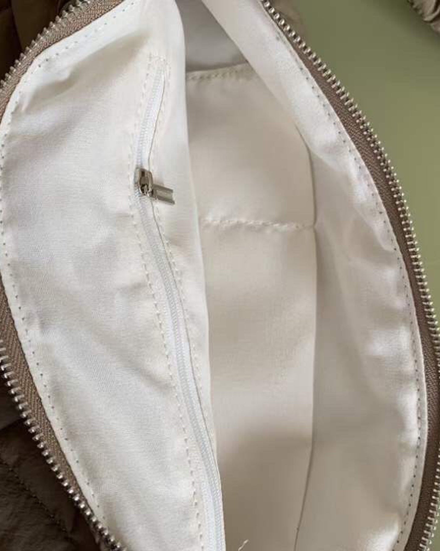 ๐จ๐ป๐ถ๐๐ฒ๐
 ้ฒๆต่ข