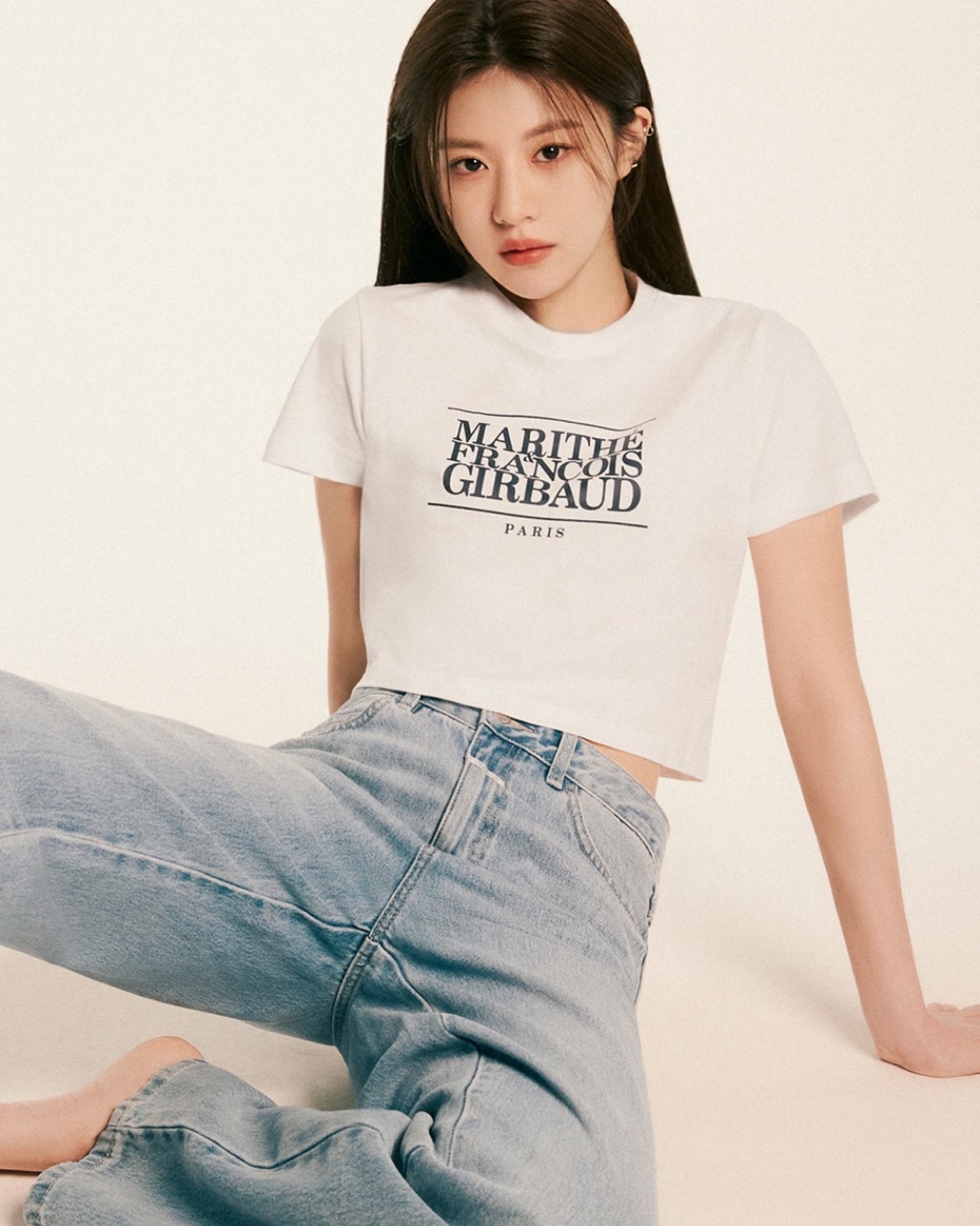 【短身版♡♡】𝗠𝗔𝗥𝗜𝗧𝗛𝗘 𝗙𝗥𝗔𝗡𝗖𝗢𝗜𝗦 𝗚𝗜𝗥𝗕𝗔𝗨𝗗 𝗖𝗟𝗔𝗦𝗦𝗜𝗖 𝗟𝗢𝗚𝗢 𝗖𝗥𝗢𝗣 𝗧𝗘𝗘 (高允貞同款)