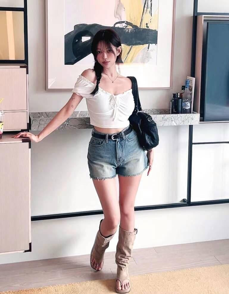 【˗❤︎❤︎小心機完美胸線v——v 皺摺設計𝗨𝗽𝗨𝗽 早鳥】𝗛𝗲𝗮𝗿𝘁 𝗦𝗵𝗮𝗽𝗲 𝗧𝗼𝗽