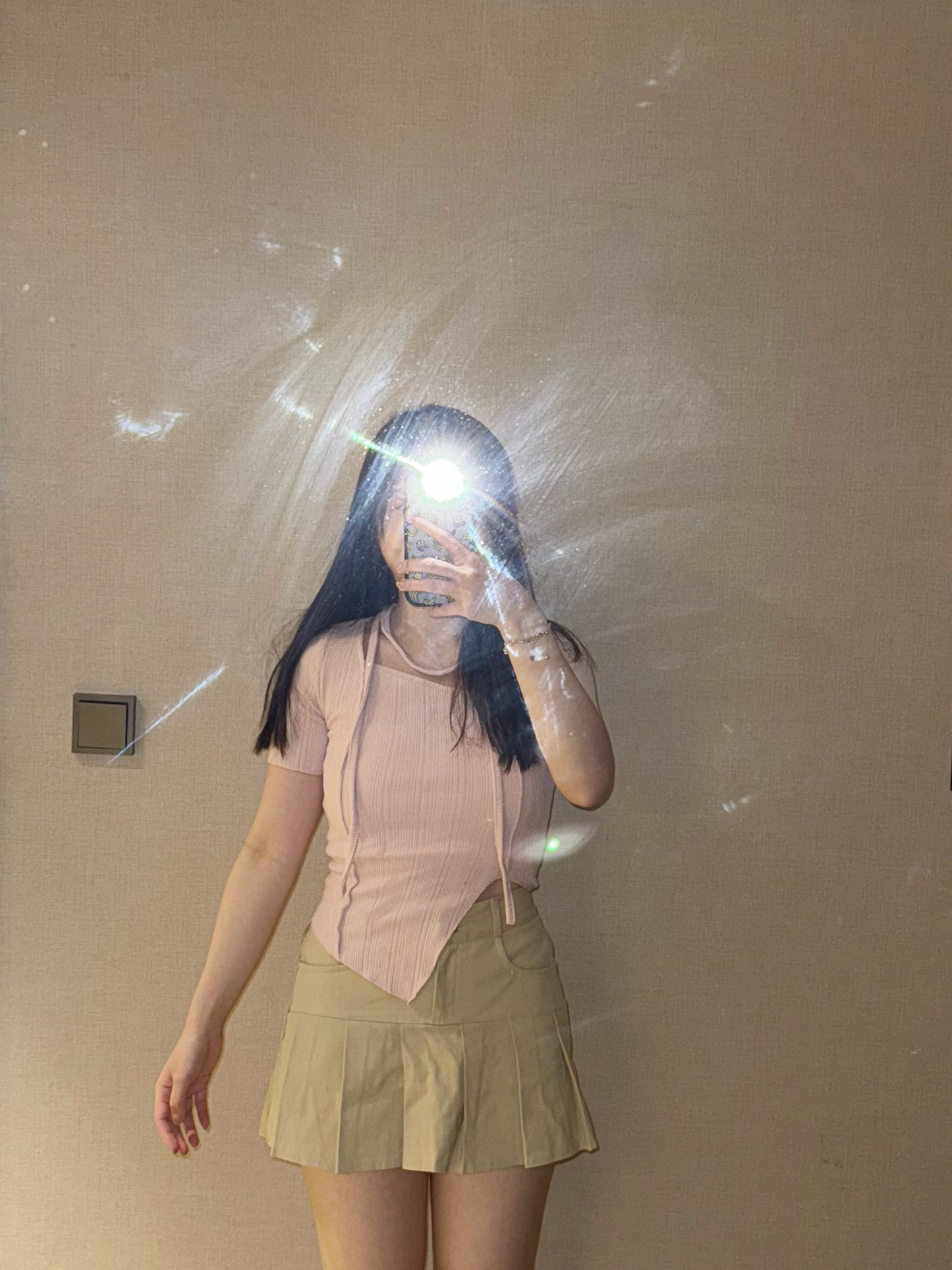 【•°¤超顯比例！暗直紋！不規則𝗧𝗢𝗣 🍭下擺開叉💗】 𝗕𝗶𝗹𝗹𝗼𝘄 𝗦𝗰𝗮𝗿𝗳 𝗧𝗼𝗽