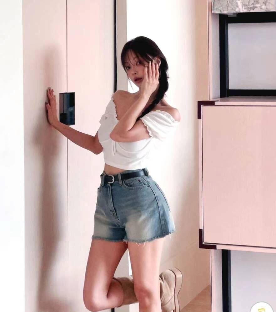 【˗❤︎❤︎小心機完美胸線v——v 皺摺設計𝗨𝗽𝗨𝗽 早鳥】𝗛𝗲𝗮𝗿𝘁 𝗦𝗵𝗮𝗽𝗲 𝗧𝗼𝗽