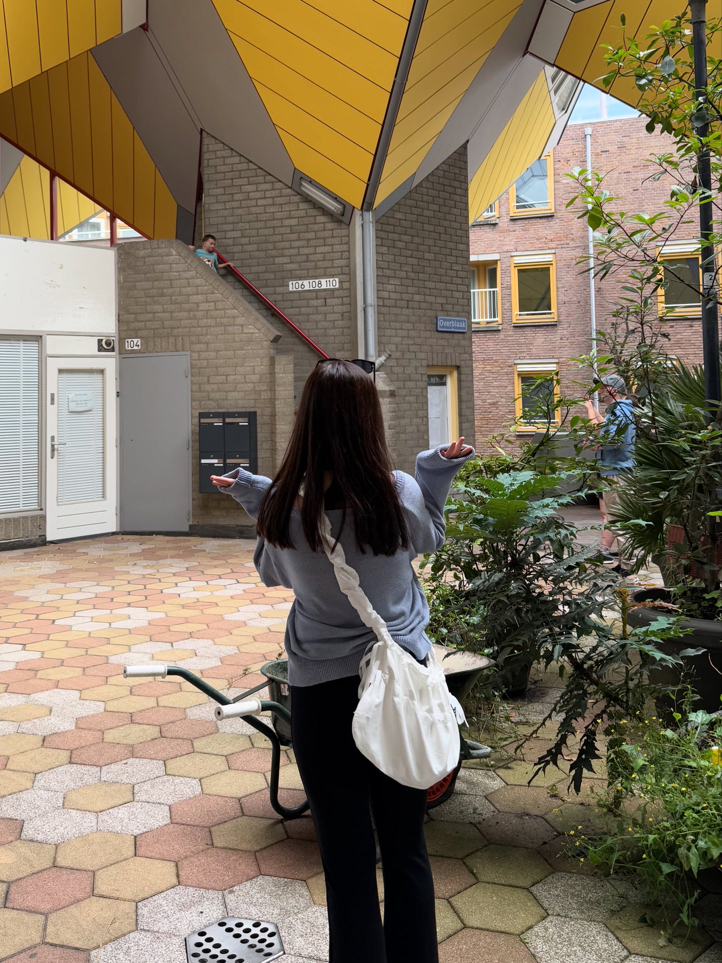 【$𝟵𝟵﻿ 全現貨𝗣𝗜𝗖𝗞❤️‍🩹重新造貨！ ！百搭+易駕馭 特別白色奶油🍦🍦】軟腍腍餃子袋