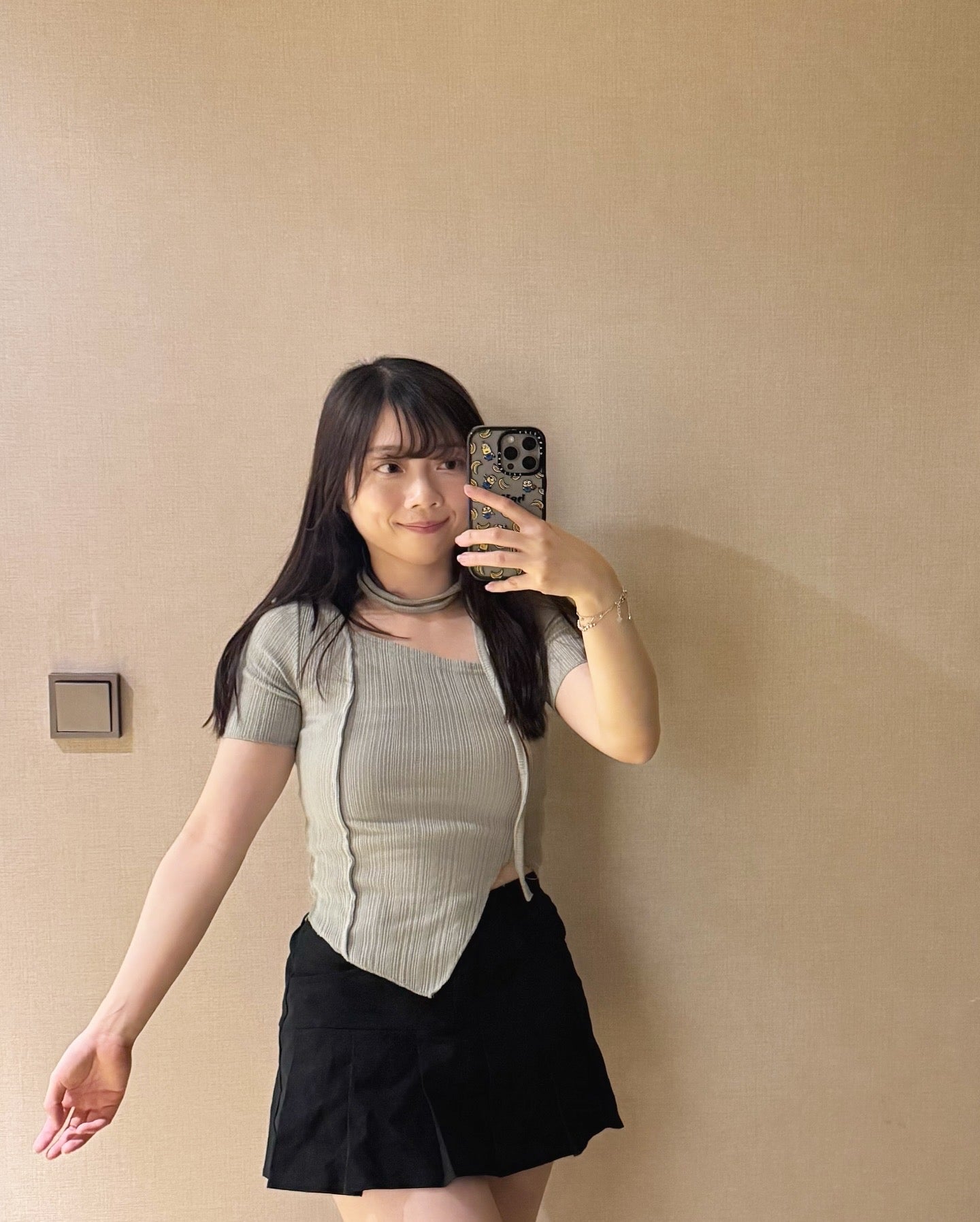 【•°¤超顯比例！暗直紋！不規則𝗧𝗢𝗣 🍭下擺開叉💗】 𝗕𝗶𝗹𝗹𝗼𝘄 𝗦𝗰𝗮𝗿𝗳 𝗧𝗼𝗽