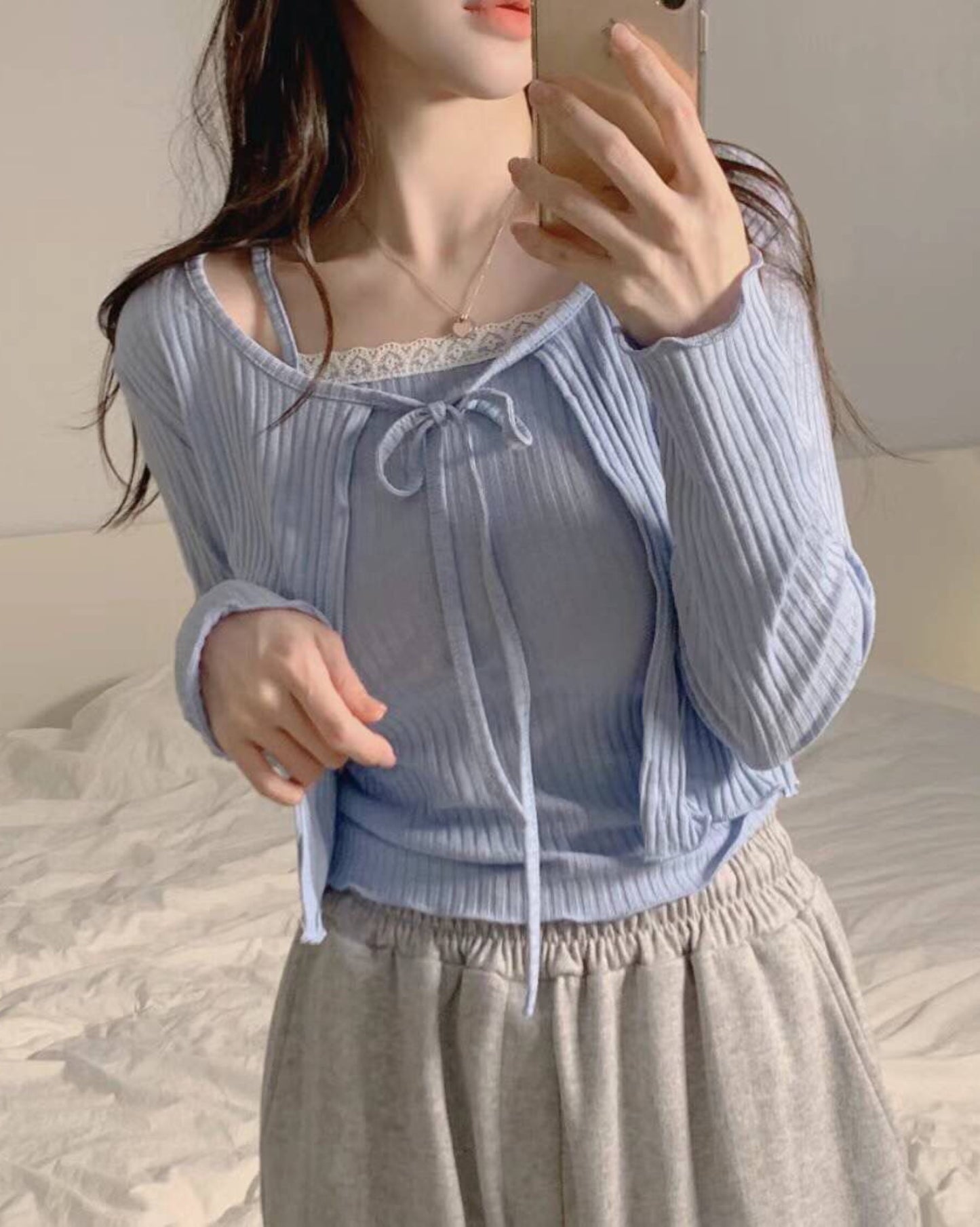 【 𝗖𝗼𝗺𝗲𝗯𝗮𝗰𝗸.ᐟ.ᐟ】𝗟𝗶𝘁𝘁𝗹𝗲 𝗟𝗮𝗰𝗲 綁帶式 𝗩𝗲𝘀𝘁 + 𝗖𝗮𝗿𝗱𝗶𝗴𝗮𝗻 𝗦𝗲𝘁