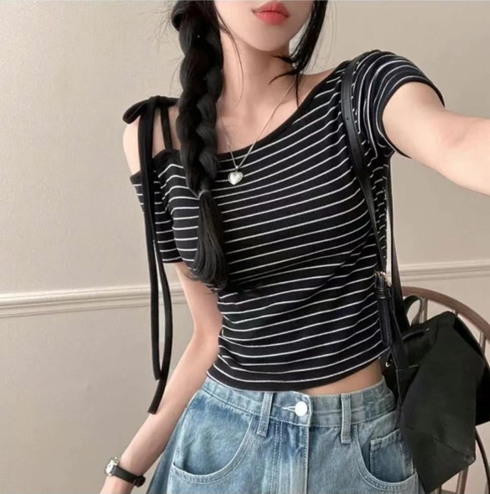 【𝗛𝗞𝗱 𝟵𝟵 ദ്ദി(„• ֊ •„) 綁帶露肩ּ  ֶָ֢.ּ】𝗖𝗵𝗲𝗰𝗸𝗲𝗿𝗲𝗱 𝗢𝗳𝗳-𝗦𝗵𝗼𝘂𝗹𝗱𝗲𝗿 𝗧𝗼𝗽