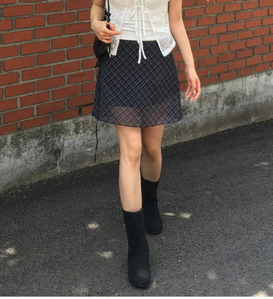 【 ‧₊˚ 側綁帶 擁有橡筋腰 ୨ৎ特別兩層裙დ 超推湖水藍】 𝗗𝗶𝗮𝗺𝗼𝗻𝗱 𝗦𝗵𝗮𝗽𝗲𝗱 𝗦𝗸𝗶𝗿𝘁