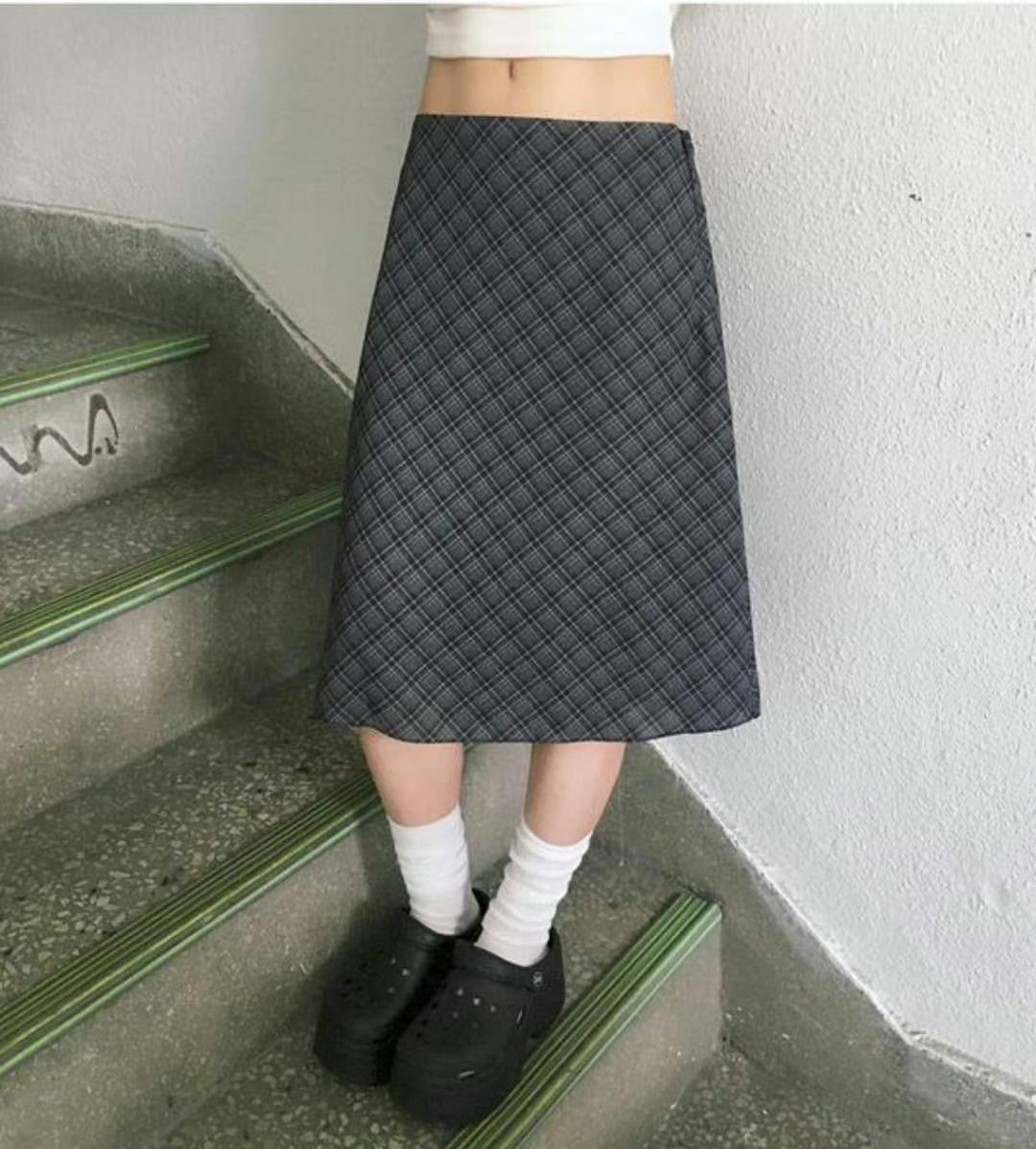 【 ‧₊˚ 美美湖水藍💙擁有橡筋腰 ୨ৎ特別兩層𝟳分裙დ】 𝗗𝗶𝗮𝗺𝗼𝗻𝗱 𝗦𝗵𝗮𝗽𝗲𝗱 𝗦𝗸𝗶𝗿𝘁 (𝗟𝗢𝗡𝗚 𝗩𝗘𝗥)