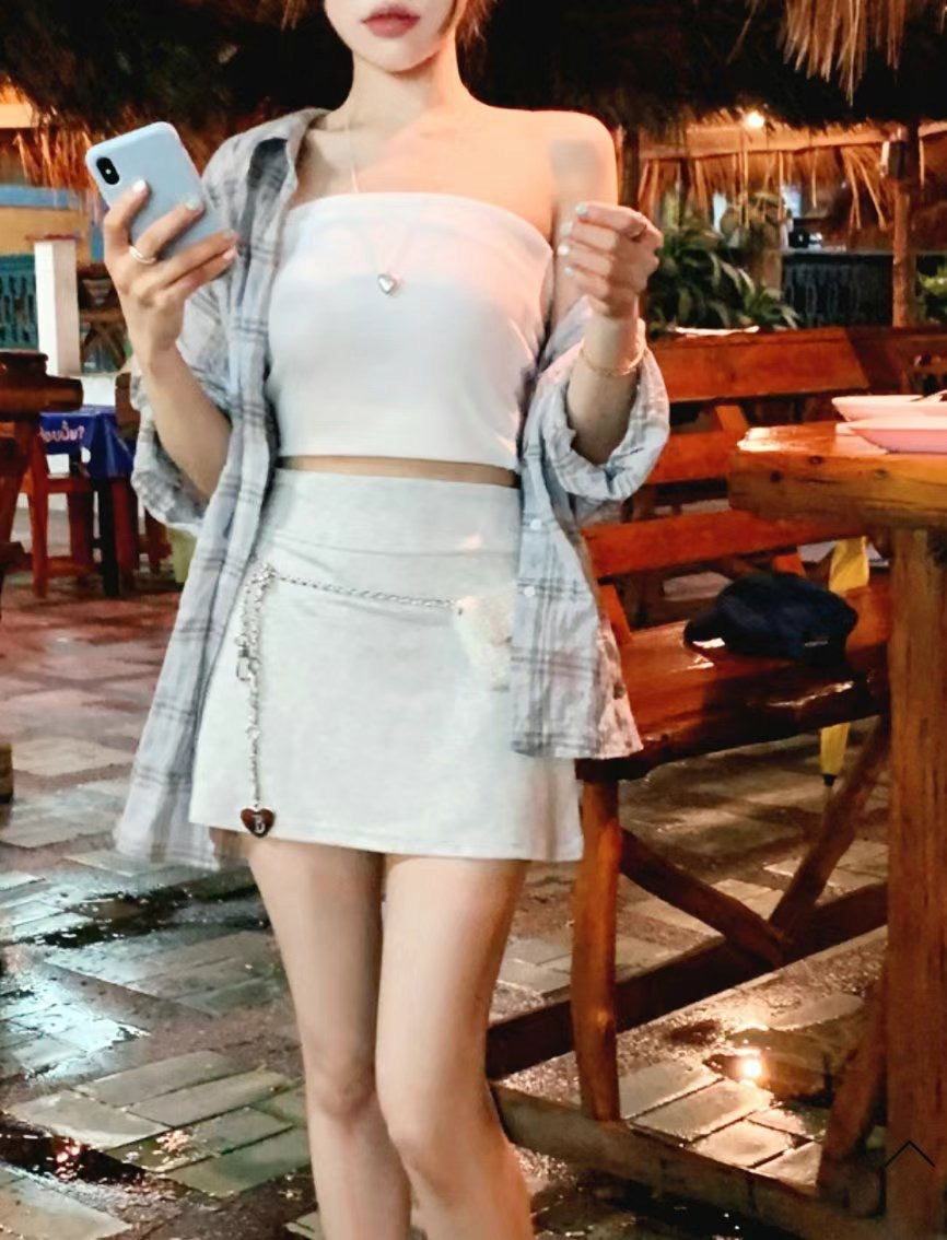 【高腰～超美傘型～𝗢𝗮𝘁𝗺𝗶𝗹𝗸色推🥛🌾日常裙褲 ദ്ദി ˉ͈̀꒳ˉ͈́ )✧早鳥】𝗣𝗹𝗮𝗶𝗻 𝗜𝗰𝘆 𝗦𝗸𝗶𝗿𝘁 (連褲子)