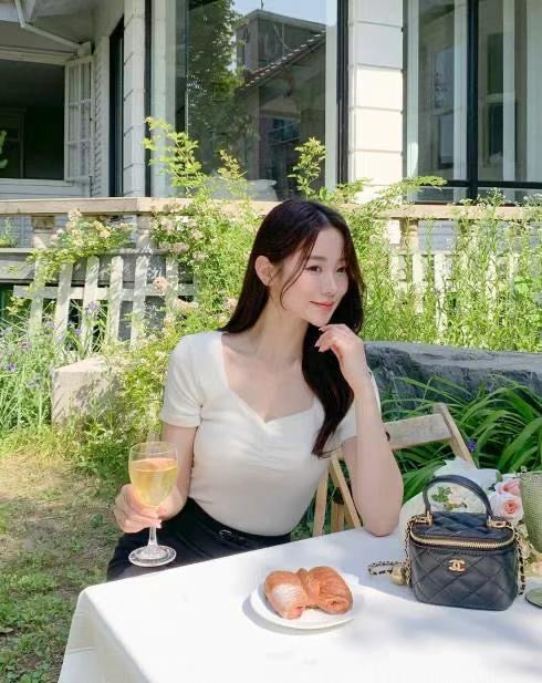 【 🥂 回歸:）小抓胸輕薄感 皺褶心型𝗣𝗮𝘁𝘁𝗲𝗿𝗻♡】𝗛𝗲𝗮𝗿𝘁 𝗦𝗾𝘂𝗮𝗿𝗲-𝗡𝗲𝗰𝗸 𝗖𝗿𝗼𝗽