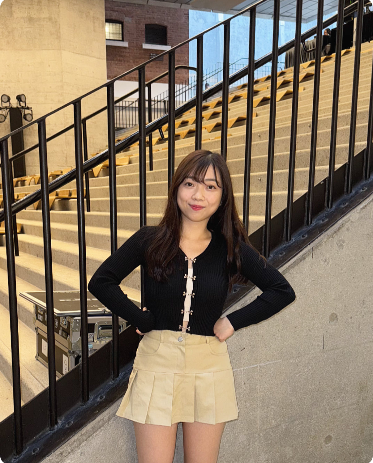 【𓏸♡𓏸 特別金扣扣 超彈性進場 ！𓏸♡𓏸 當外套🆗 】 𝗖𝗿𝘂𝘀𝗵 𝗚𝗶𝗿𝗹 𝗧𝗼𝗽