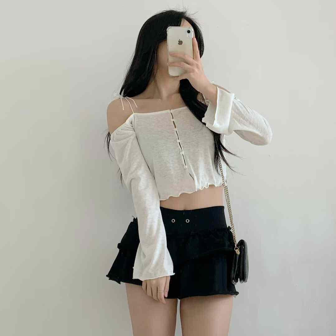 【一字膊 ！露肩 𝗖𝗮𝗹𝗹𝗶𝗻𝗴 🤎 】𝗗𝗶𝘇𝘇𝘆 𝗧𝗼𝗽