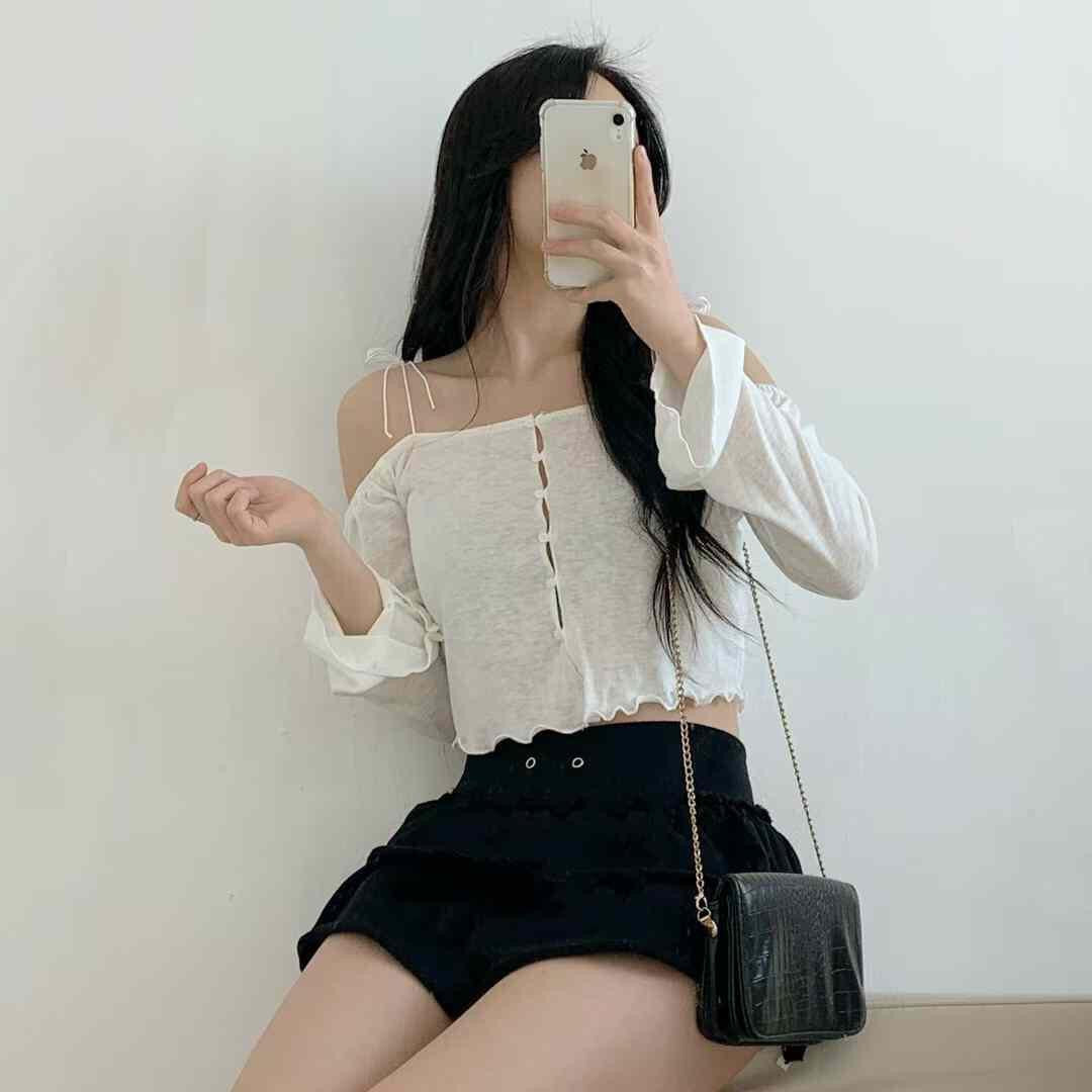 【一字膊 ！露肩 𝗖𝗮𝗹𝗹𝗶𝗻𝗴 🤎 】𝗗𝗶𝘇𝘇𝘆 𝗧𝗼𝗽