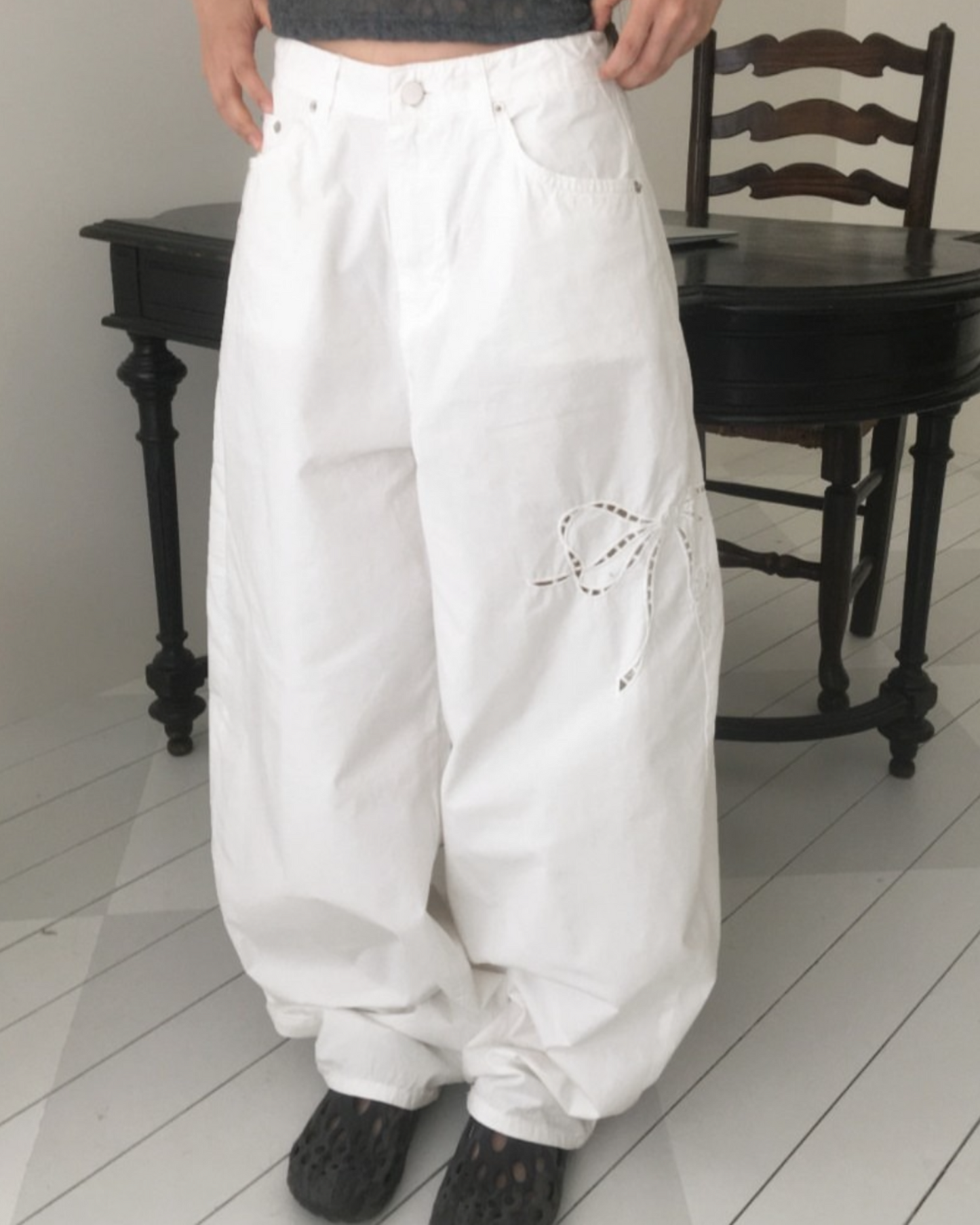 【 大熱神褲 💗空氣感彎刀褲๑齊③個𝗦𝗶𝘇𝗲๑ 早鳥! 】  𝗥𝗶𝗯𝗯𝗼𝗻 𝗦𝗵𝗮𝗽𝗲𝗱 𝗣𝗮𝗻𝘁𝘀