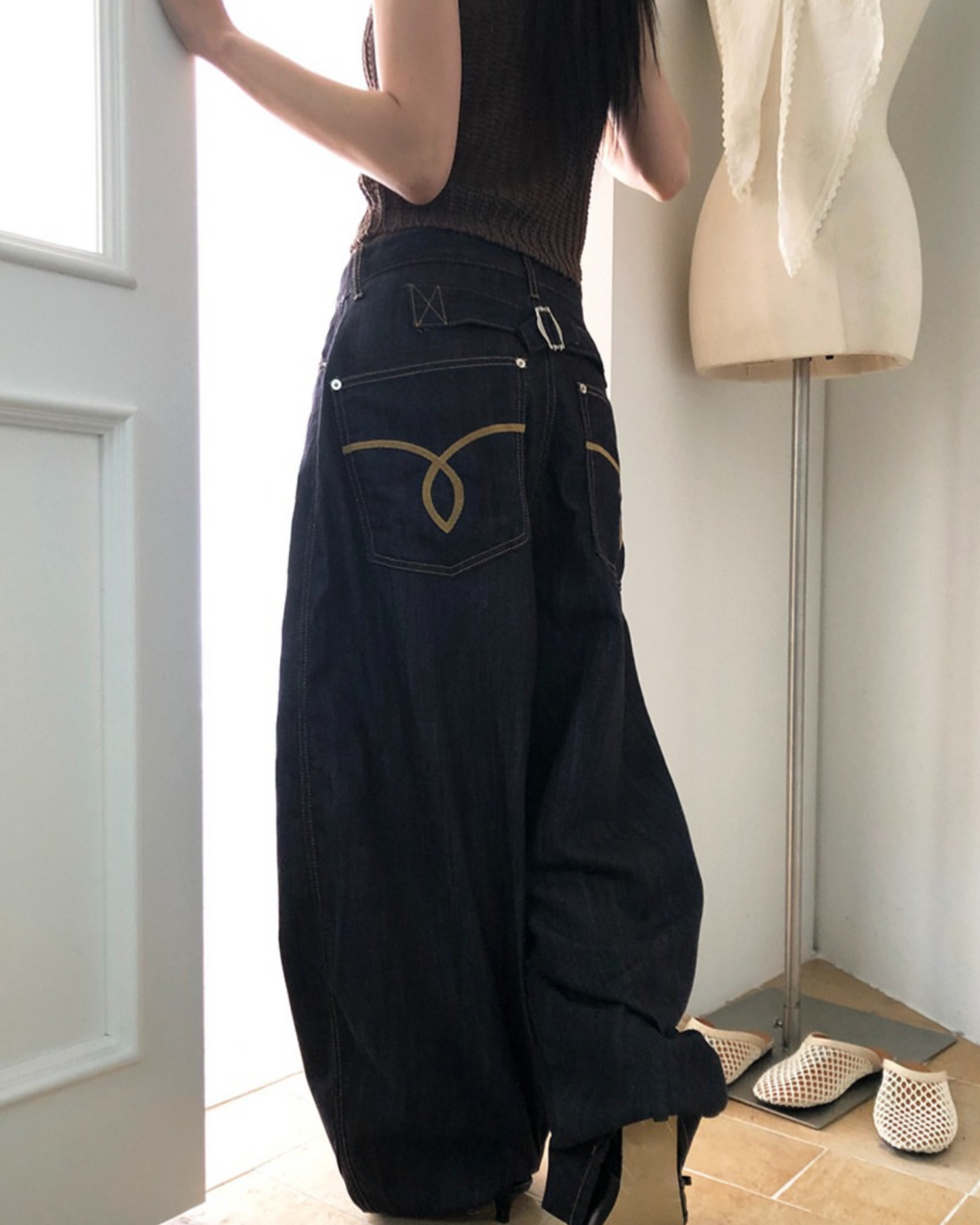 【 . ݁₊ ⊹ . ݁˖ . ݁上窄下寬鬆❤️早鳥彎刀線條版型俐落𝗨𝗣 ~ ③個𝗦𝗶𝘇𝗲๑ 】  𝗥𝗶𝗯𝗯𝗼𝗻 𝗗𝗲𝗻𝗶𝗺