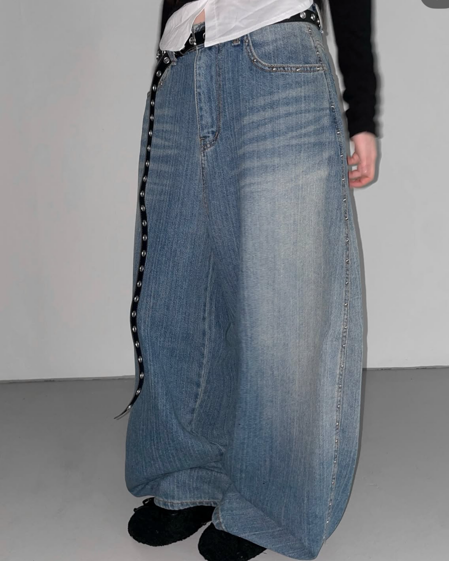 【 柳釘𝐕𝐞𝐫𝐬𝐢𝐨𝐧𖤣𖥧𖡼.𖤣𖥧寬鬆牛仔氣球神褲🎈๑齊③個𝗦𝗶𝘇𝗲๑ 早鳥 】  氣球柳釘彎刀褲