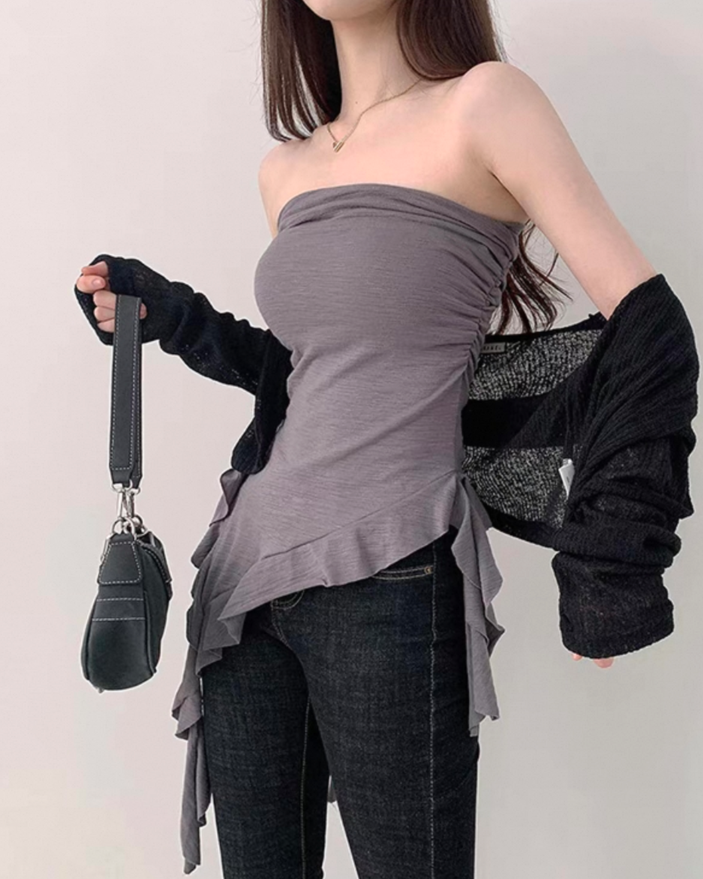 【.☘︎ ݁˖ 型格𝗣𝗜𝗖𝗞 ！不規則荷葉邊 🤍🤍早鳥~】 𝗨𝗹𝘁𝗿𝗮 𝗥𝗲𝗳𝗶𝗹𝗹 𝗧𝗮𝗻𝗸 𝗧𝗼𝗽