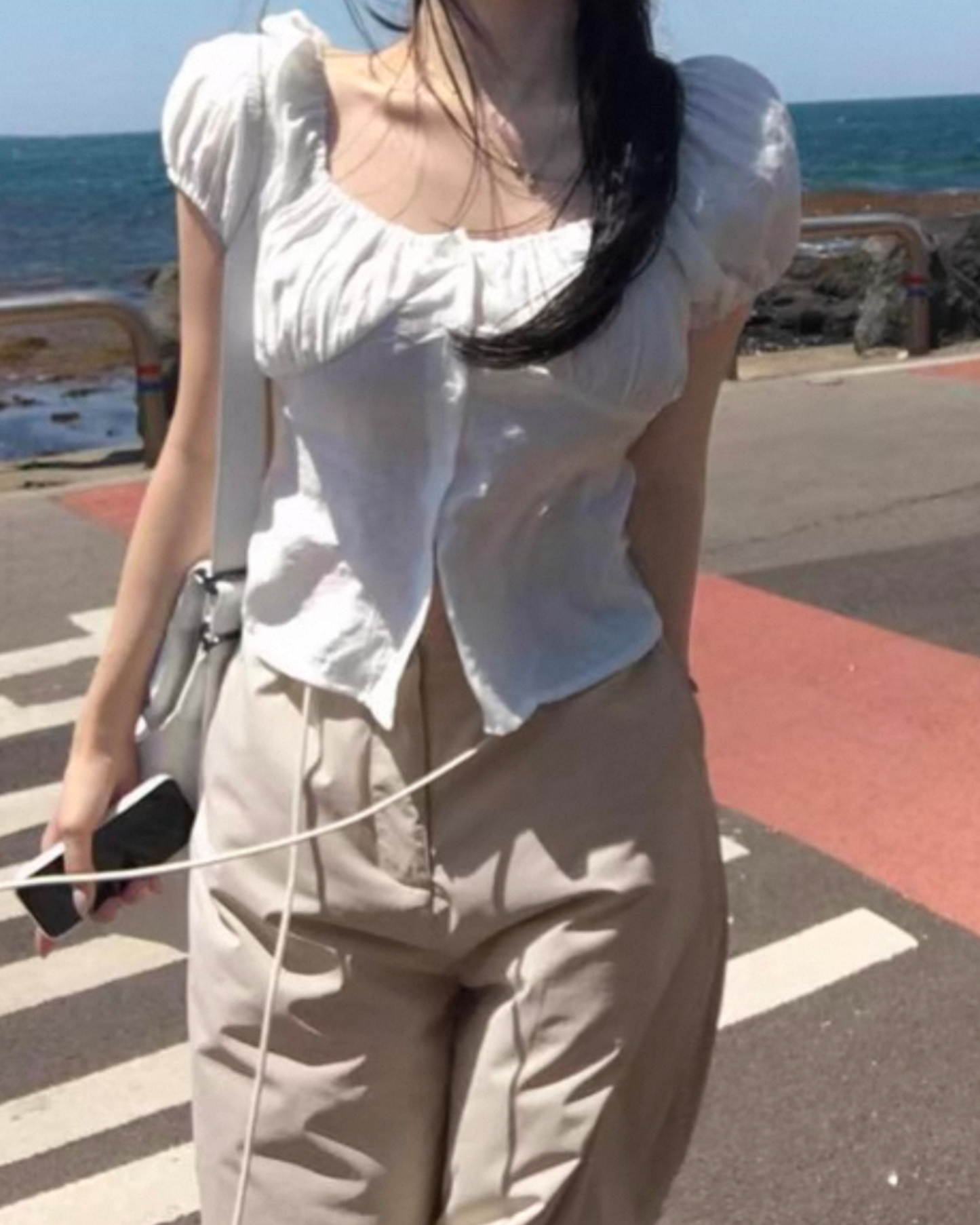 【ㅤᵕ̈ㅤᵕ̈ 𝟮 𝗪𝗮𝘆𝘀 露肩⋆˚࿔𝜗 後綁帶超收腰 ！！微開叉𝗢𝗻𝗻𝗶 𝗧𝘆𝗽𝗲 荷葉邊🍀】 𝟮 𝗪𝗮𝘆𝘀 𝗕𝗹𝗮𝘇𝗲𝗿 𝗕𝗹𝗼𝘂𝘀𝗲