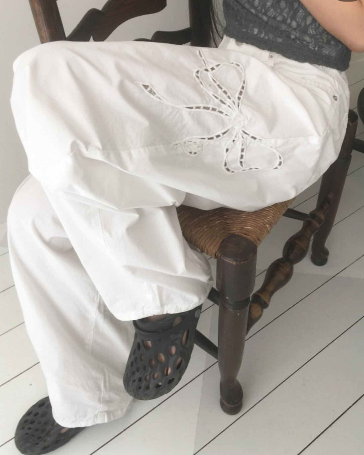 【 大熱神褲 💗空氣感彎刀褲๑齊③個𝗦𝗶𝘇𝗲๑ 早鳥! 】  𝗥𝗶𝗯𝗯𝗼𝗻 𝗦𝗵𝗮𝗽𝗲𝗱 𝗣𝗮𝗻𝘁𝘀