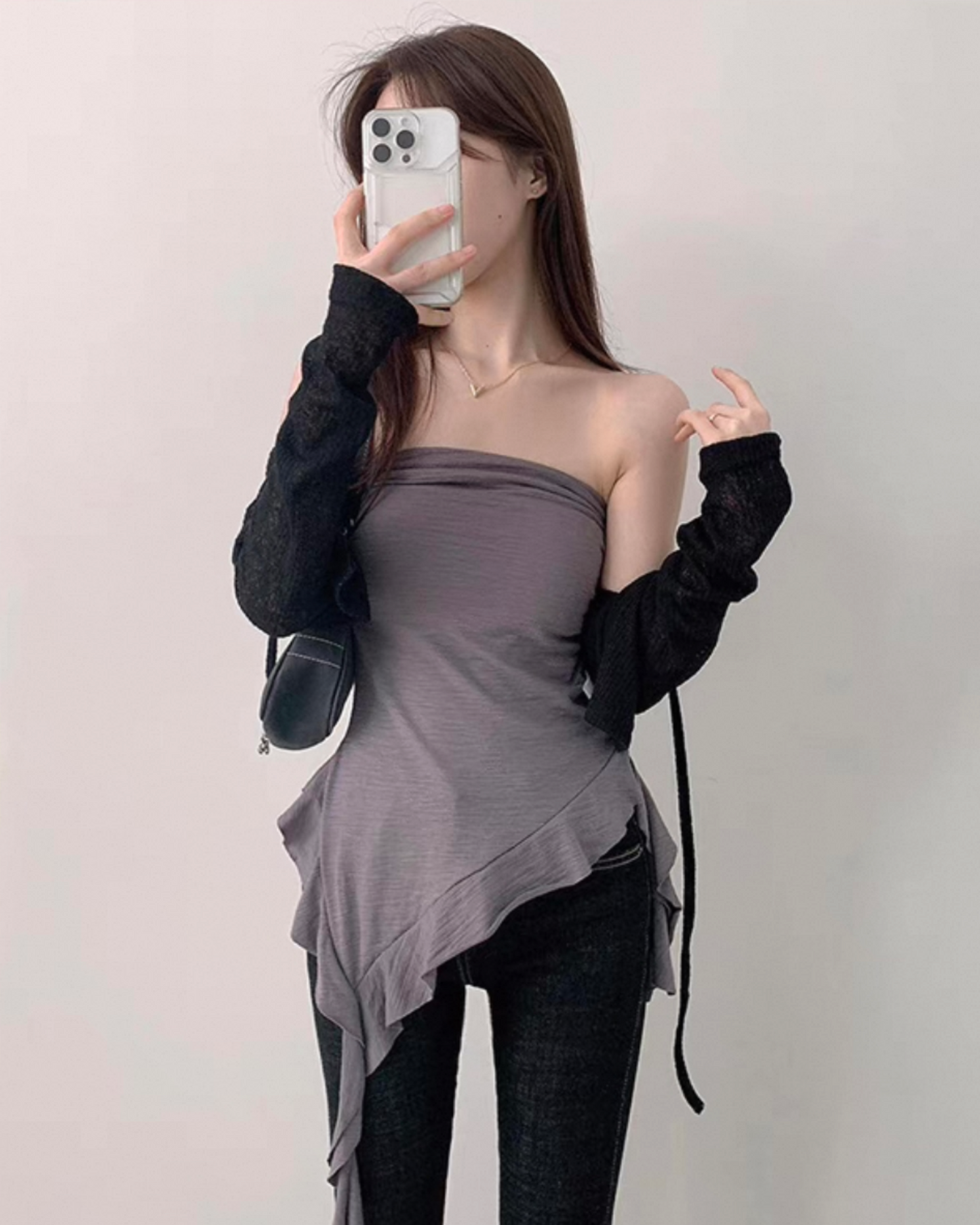 【.☘︎ ݁˖ 型格𝗣𝗜𝗖𝗞 ！不規則荷葉邊 🤍🤍早鳥~】 𝗨𝗹𝘁𝗿𝗮 𝗥𝗲𝗳𝗶𝗹𝗹 𝗧𝗮𝗻𝗸 𝗧𝗼𝗽