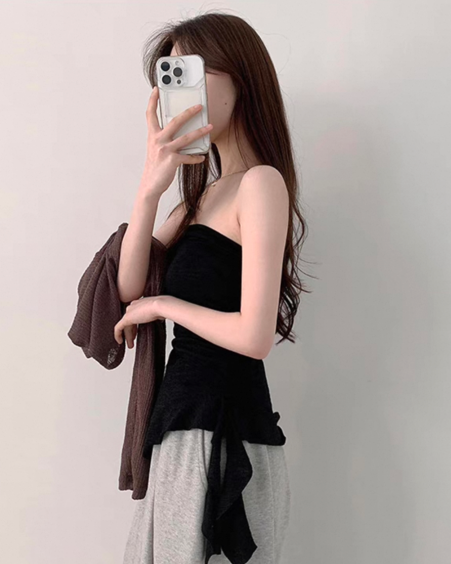 【.☘︎ ݁˖ 型格𝗣𝗜𝗖𝗞 ！不規則荷葉邊 🤍🤍早鳥~】 𝗨𝗹𝘁𝗿𝗮 𝗥𝗲𝗳𝗶𝗹𝗹 𝗧𝗮𝗻𝗸 𝗧𝗼𝗽