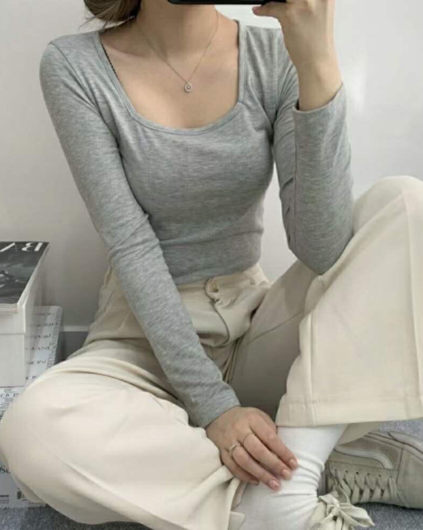 【 𝗛𝗞𝗱 𝟵𝟵﻿ 區】 𝗦𝗾𝘂𝗮𝗿𝗲-𝗡𝗲𝗰𝗸 𝗖𝗿𝗼𝗽 𝗧𝗼𝗽