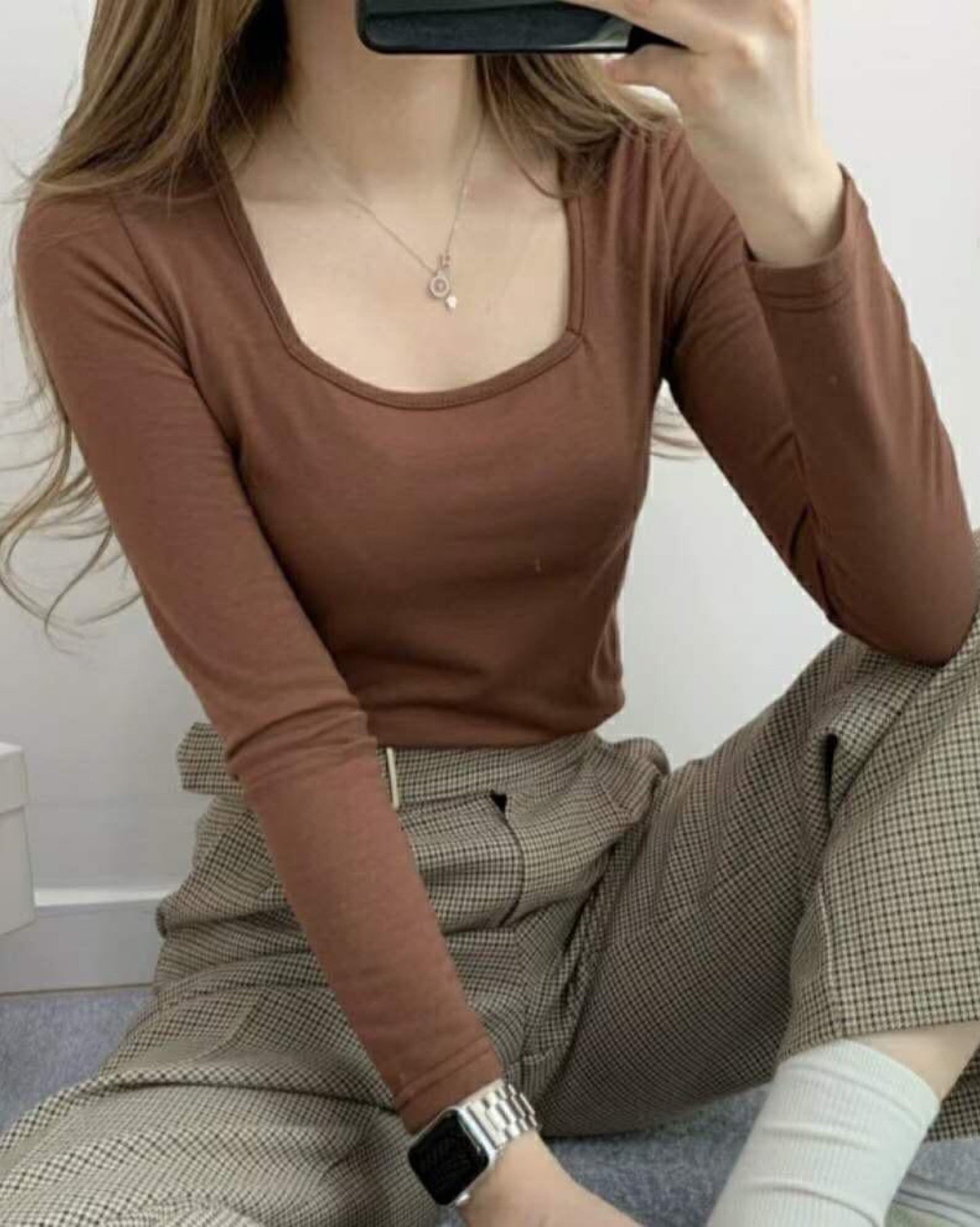 【 𝗛𝗞𝗱 𝟵𝟵﻿ 區】 𝗦𝗾𝘂𝗮𝗿𝗲-𝗡𝗲𝗰𝗸 𝗖𝗿𝗼𝗽 𝗧𝗼𝗽