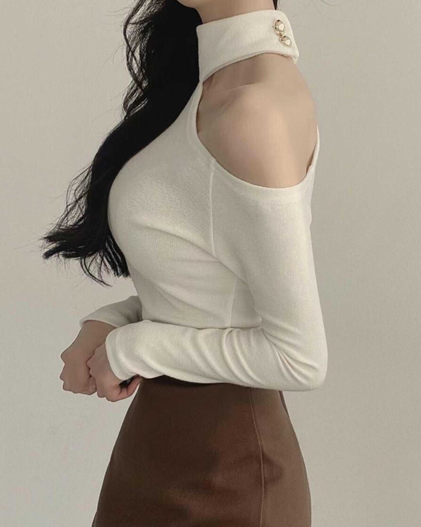 【掛頸款.ᐟ.ᐟ超美小金扣】𝗟𝗶𝘁𝘁𝗹𝗲 𝗦𝗵𝗼𝘂𝗹𝗱𝗲𝗿 𝗧𝗼𝗽