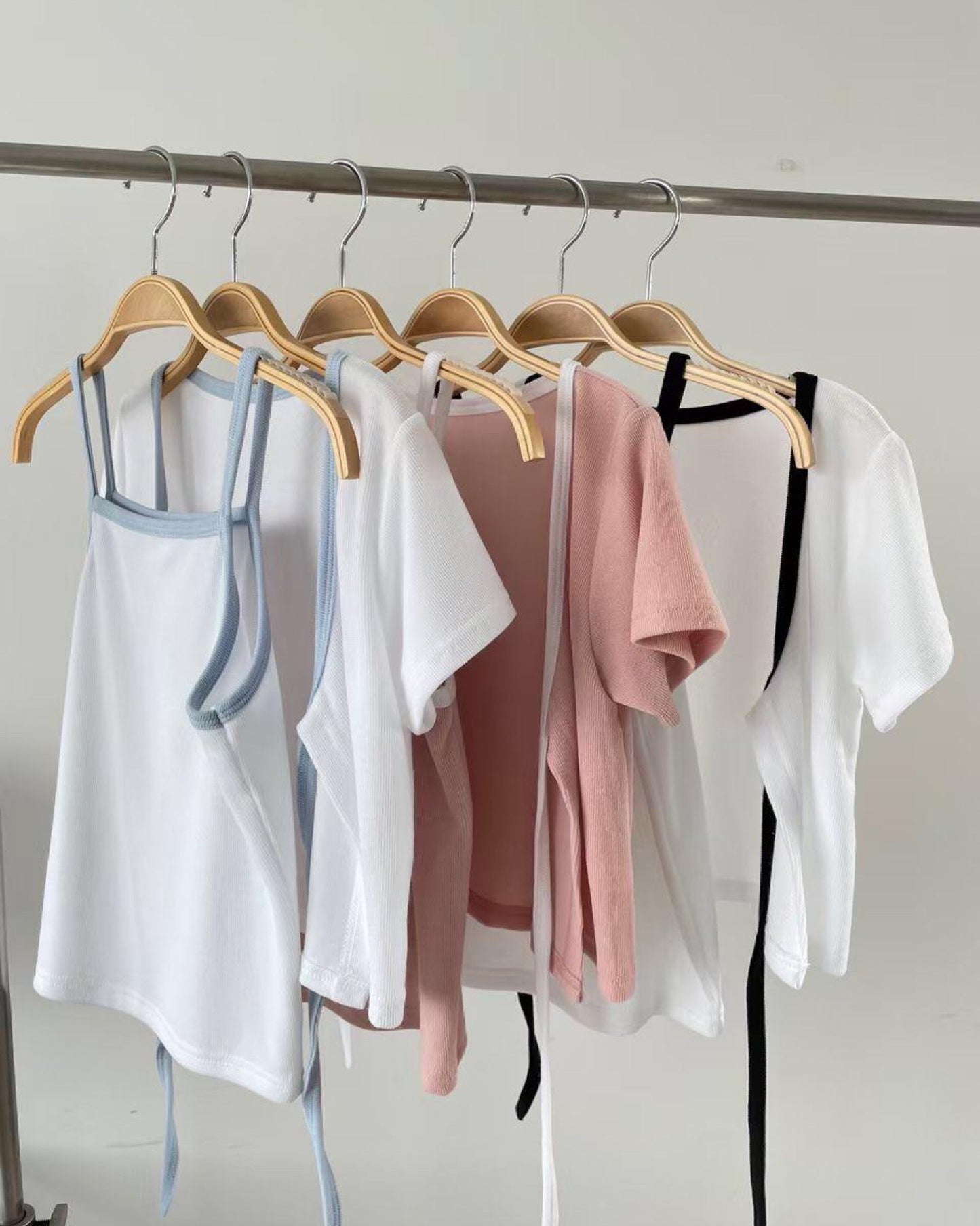 𝗛𝗶𝗴𝗵𝗹𝗶𝗴𝗵𝘁𝗲𝗱 𝗩𝗲𝘀𝘁 + 𝗖𝗮𝗿𝗱𝗶𝗴𝗮𝗻 𝗦𝗲𝘁