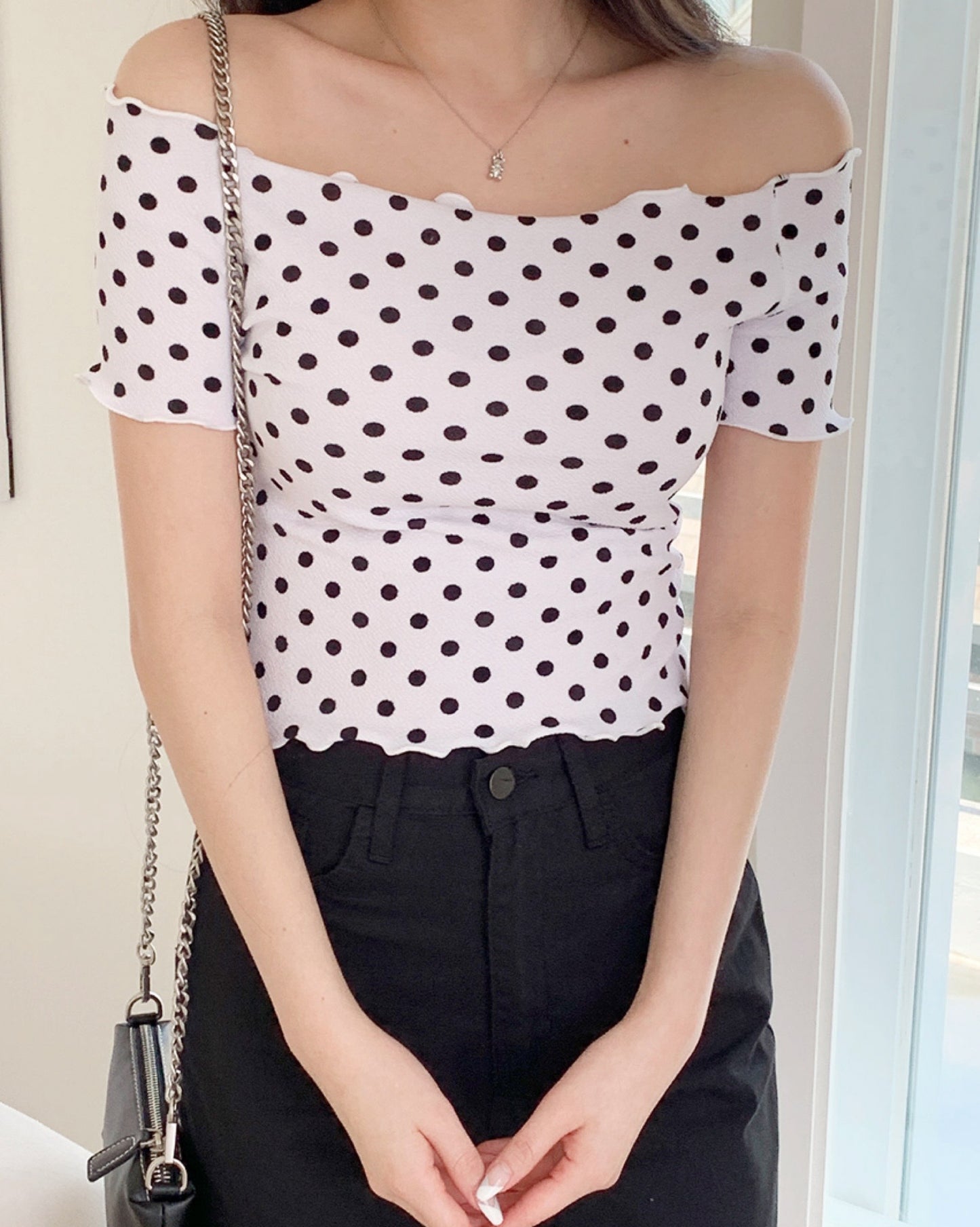 【𝗛𝗞𝗱 𝟵𝟵 ﻿區】兩穿波點𝗧𝗼𝗽