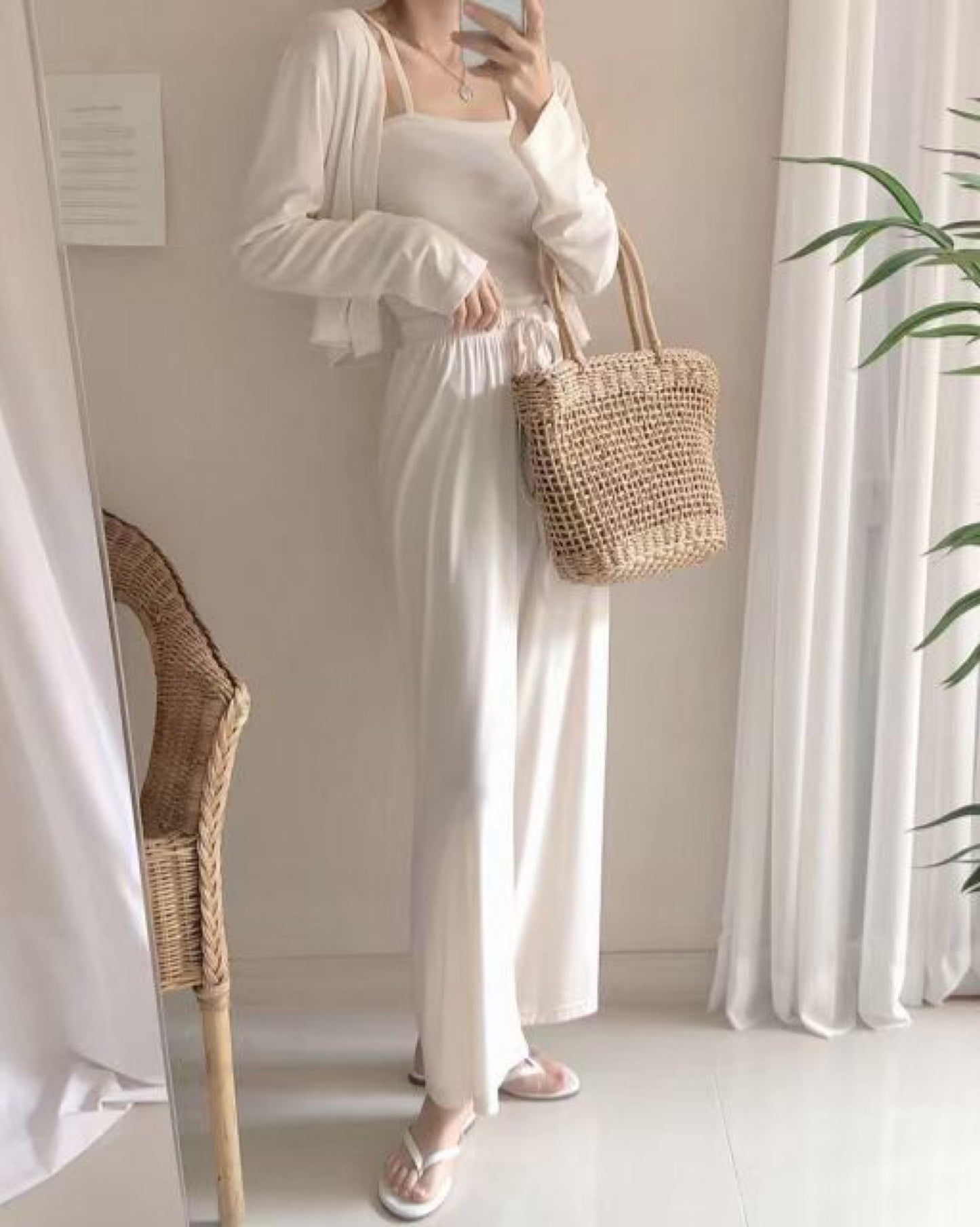 𝗦𝗽𝗮𝗿𝗸𝗹𝗲 𝗖𝗮𝘀𝘂𝗮𝗹 𝗦𝘁𝘆𝗹𝗶𝘀𝗵 𝗦𝗲𝘁 (連背心+外套+闊褲)♥