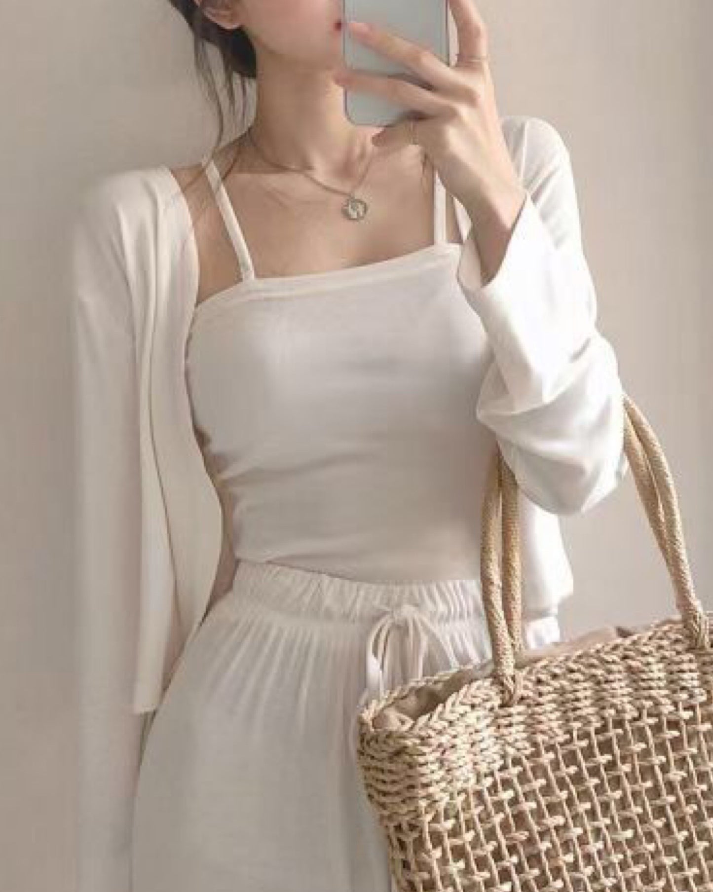 𝗦𝗽𝗮𝗿𝗸𝗹𝗲 𝗖𝗮𝘀𝘂𝗮𝗹 𝗦𝘁𝘆𝗹𝗶𝘀𝗵 𝗦𝗲𝘁 (連背心+外套+闊褲)♥