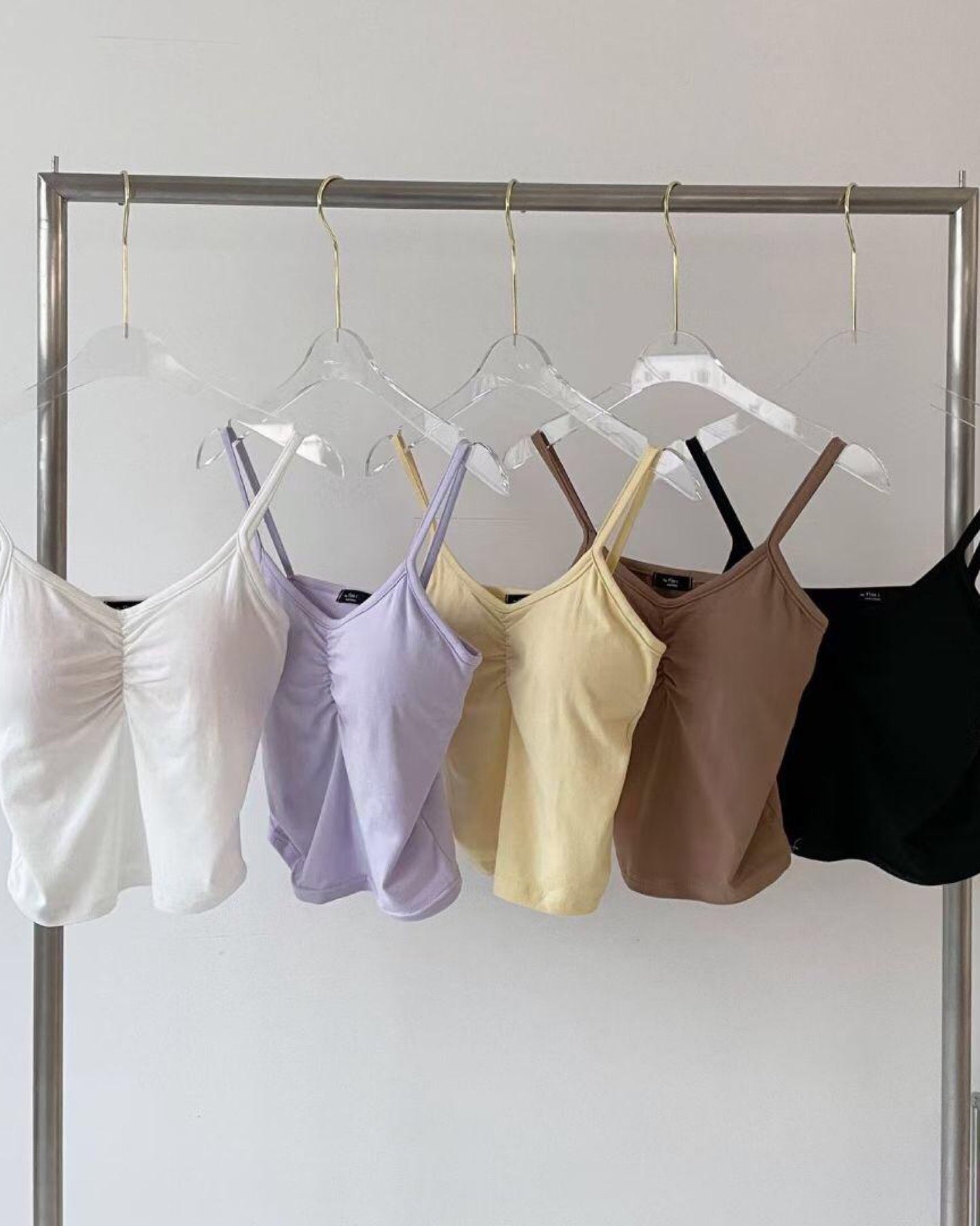 𝗟𝗶𝘁𝘁𝗹𝗲 𝗩 𝗕𝗿𝗮 𝗧𝗼𝗽 (連𝗣𝗔𝗗)