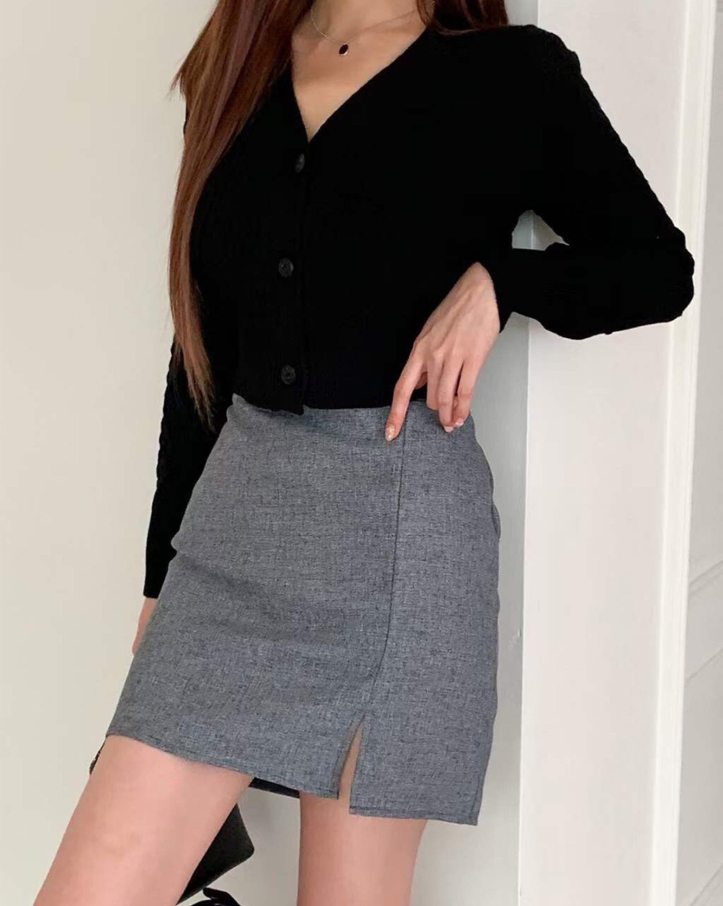 【早鳥價 | 𝗛𝗞𝗱 𝟭𝟬𝟵 ﻿區】厚款小開叉裙仔