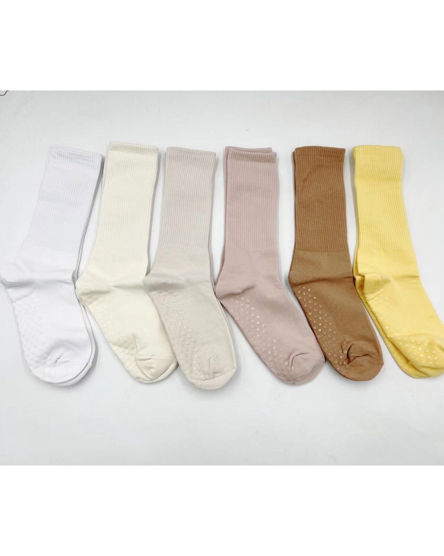 𝗦𝗽𝗼𝗿𝘁𝘆 𝗖𝗮𝗻𝗱𝘆 𝗦𝗼𝗰𝗸𝘀