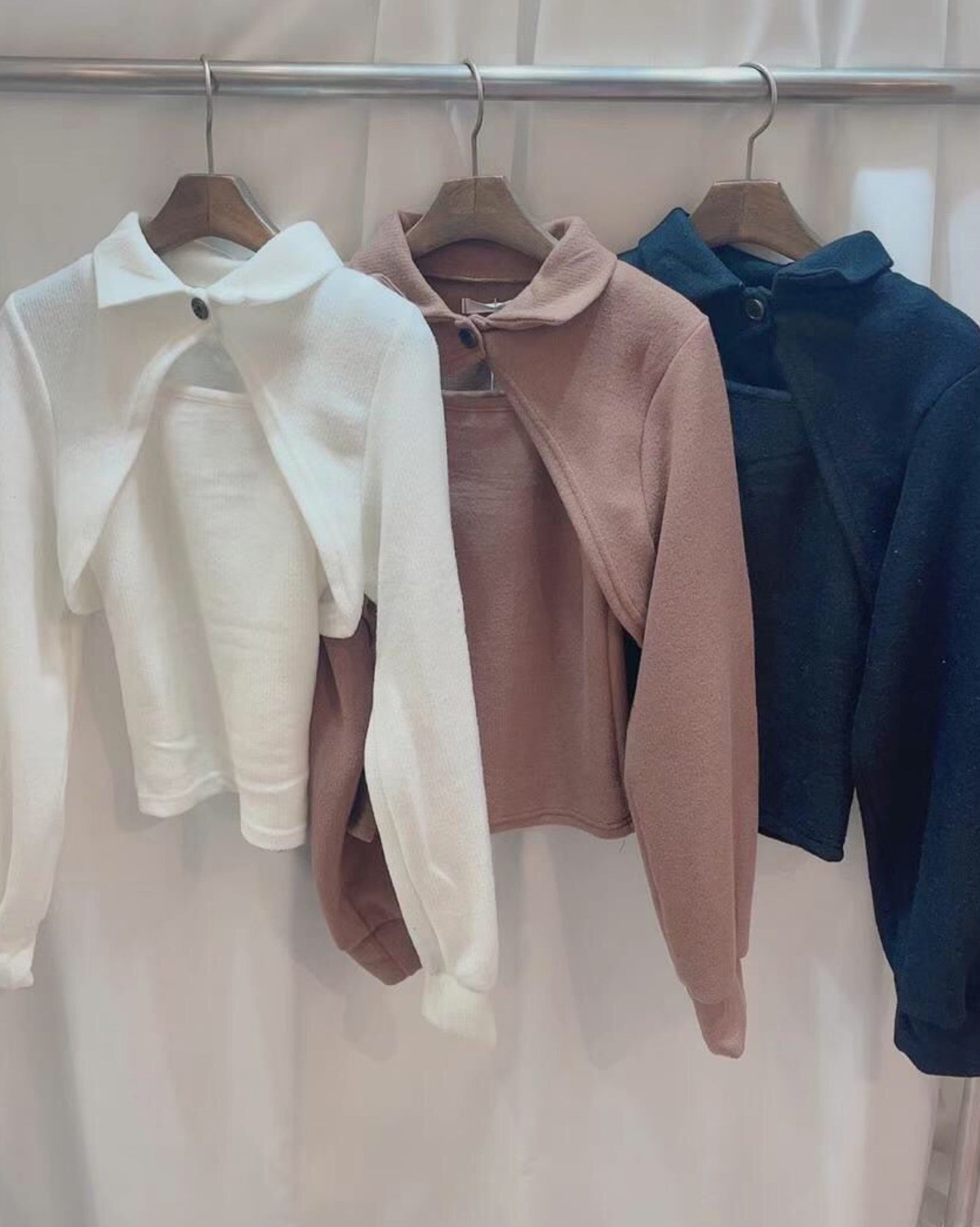 【回歸款.ᐟ.ᐟ】小領開叉 𝗩𝗲𝘀𝘁 + 𝗧𝗼𝗽 𝗦𝗲𝘁