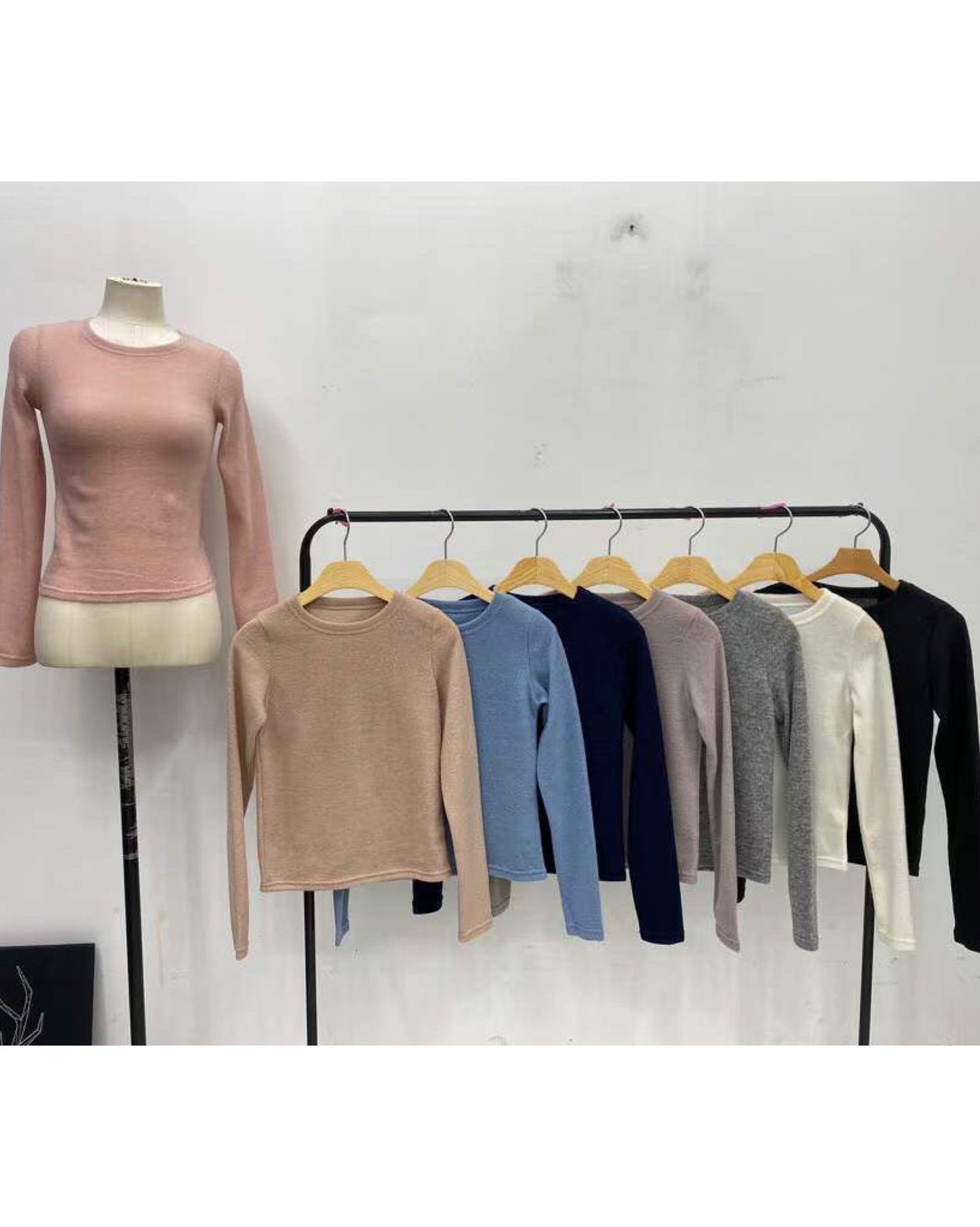 【𝗛𝗞𝗱 𝟵𝟵﻿ 區】𝗥𝗼𝘂𝗻𝗱 𝗞𝗻𝗶𝘁 𝗖𝗿𝗼𝗽