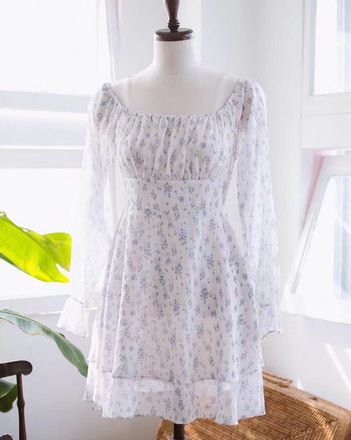 【約會推介.ᐟ.ᐟ】斯文系碎花連身裙