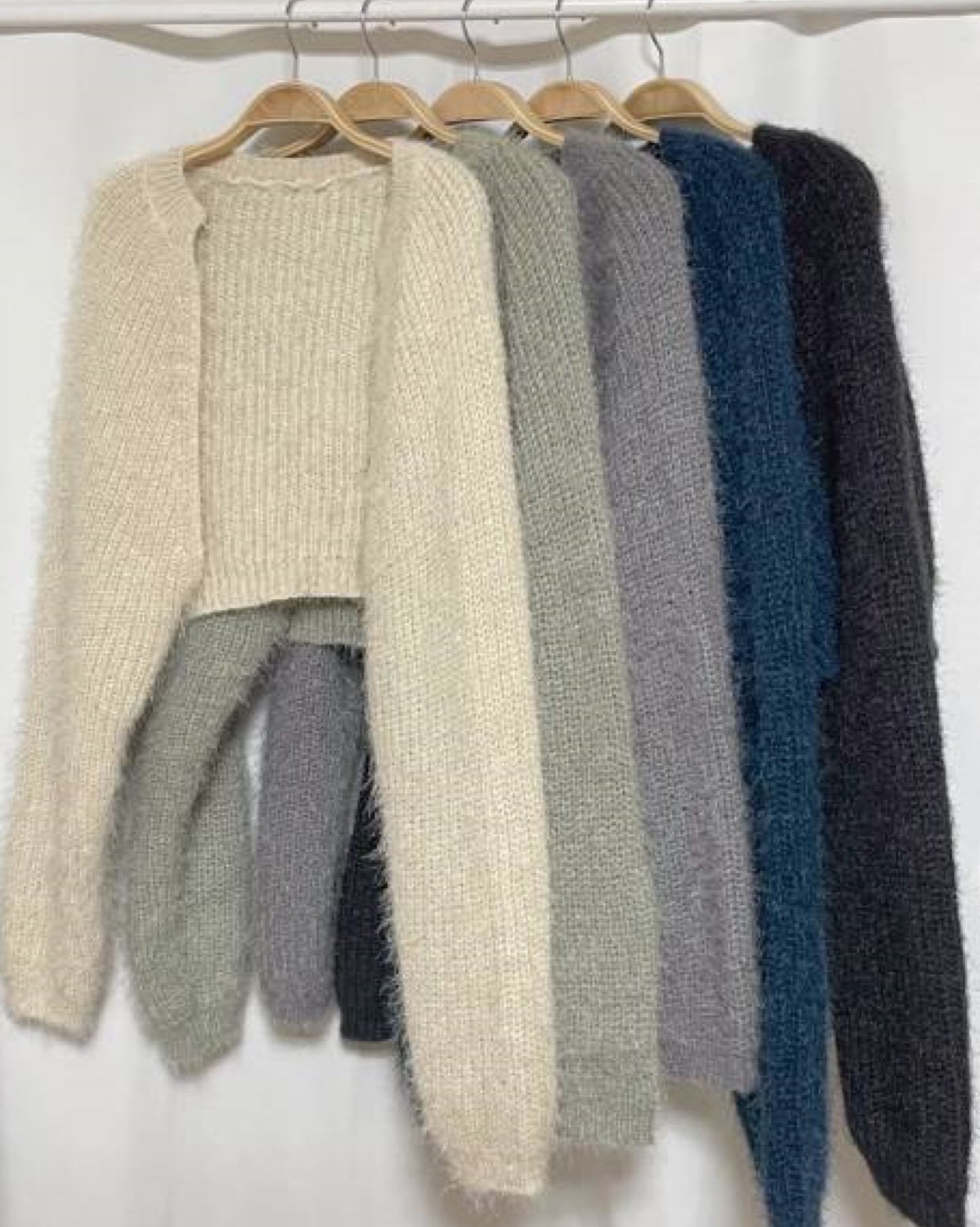 【𝗛𝗼𝘁 𝗜𝘁𝗲𝗺+回歸.ᐟ.ᐟ】毛毛蝙蝠袖外套