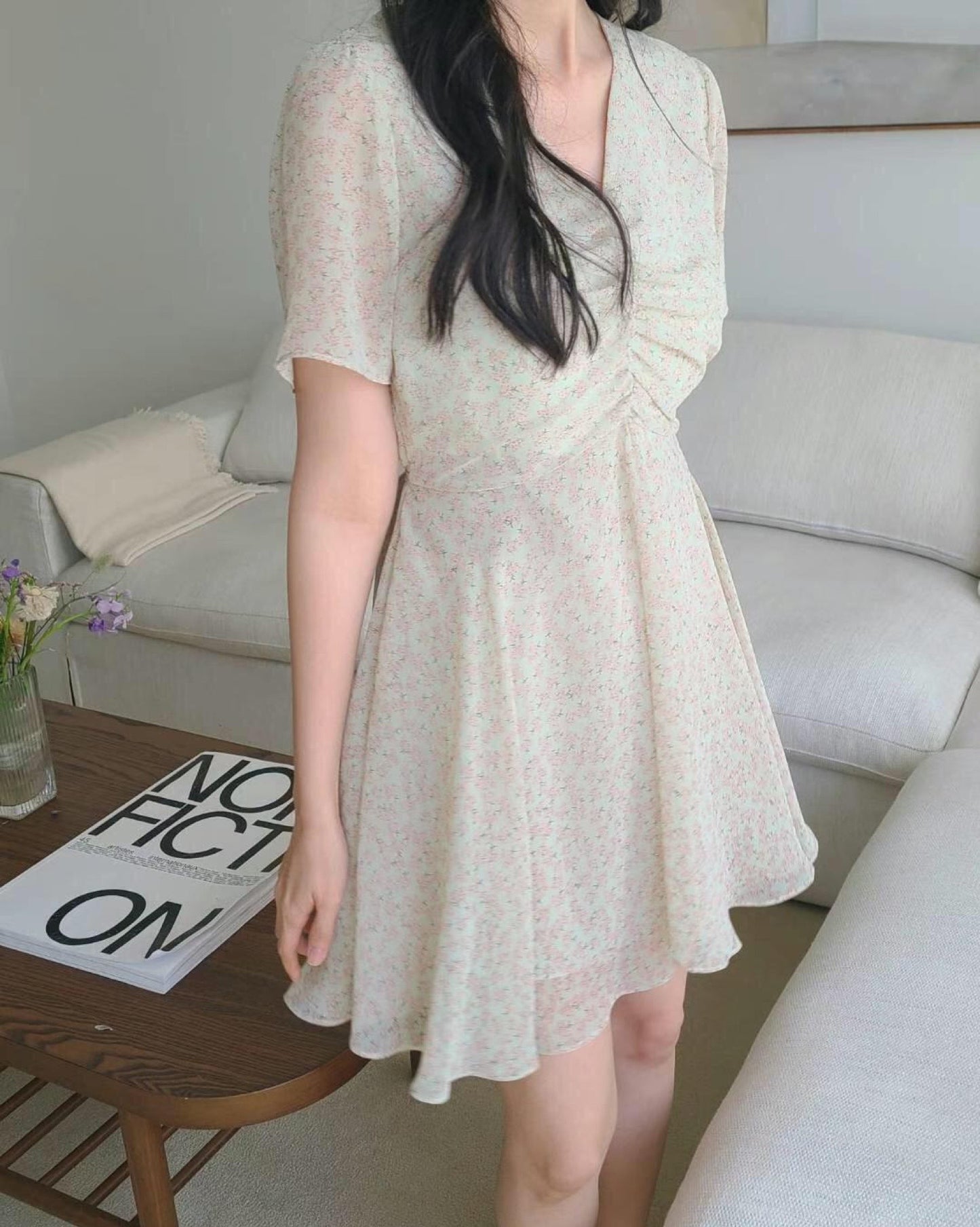 【超美碎花紋.ᐟ.ᐟ】小𝗩碎花連身裙