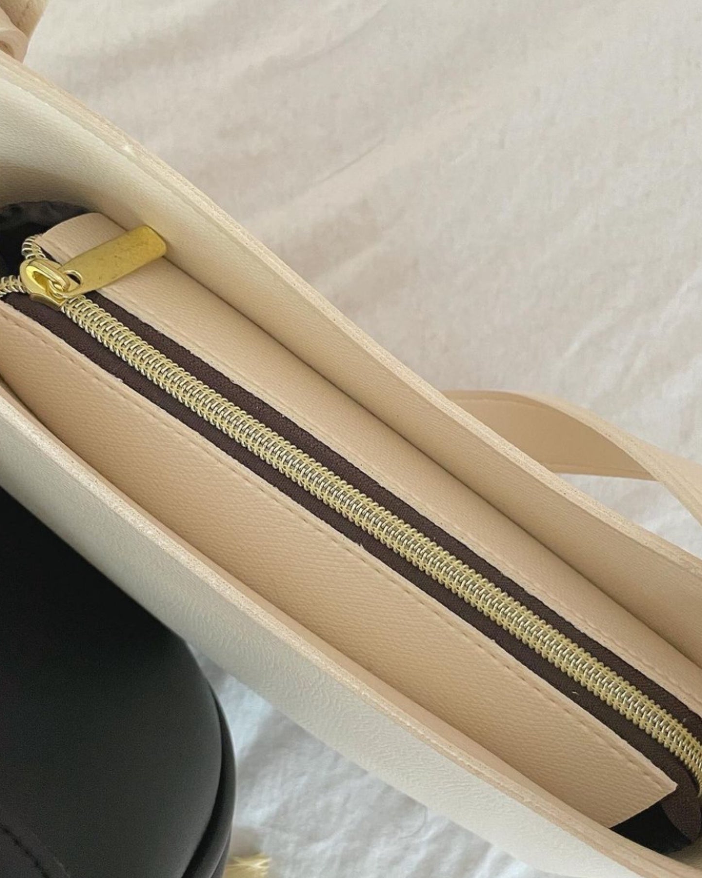 【𝗛𝗼𝘁 𝗜𝘁𝗲𝗺 ! | ❸件袋仔 𝗛𝗞𝗱 𝟭𝟰𝟴/𝟭 可夾腰果仔】小方形款袋