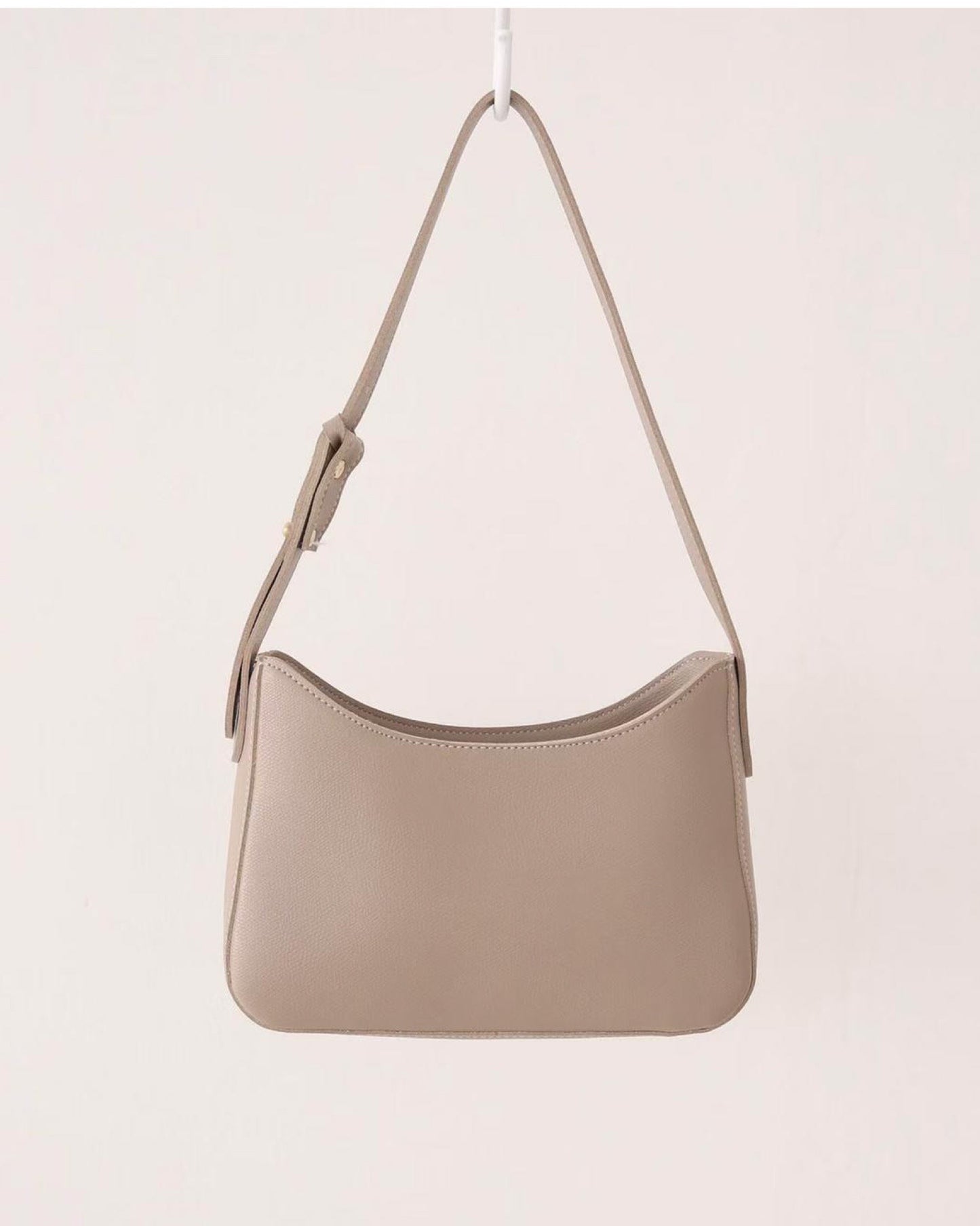 【𝗛𝗼𝘁 𝗜𝘁𝗲𝗺 ! | ❸件袋仔 𝗛𝗞𝗱 𝟭𝟰𝟴/𝟭 可夾腰果仔】小方形款袋